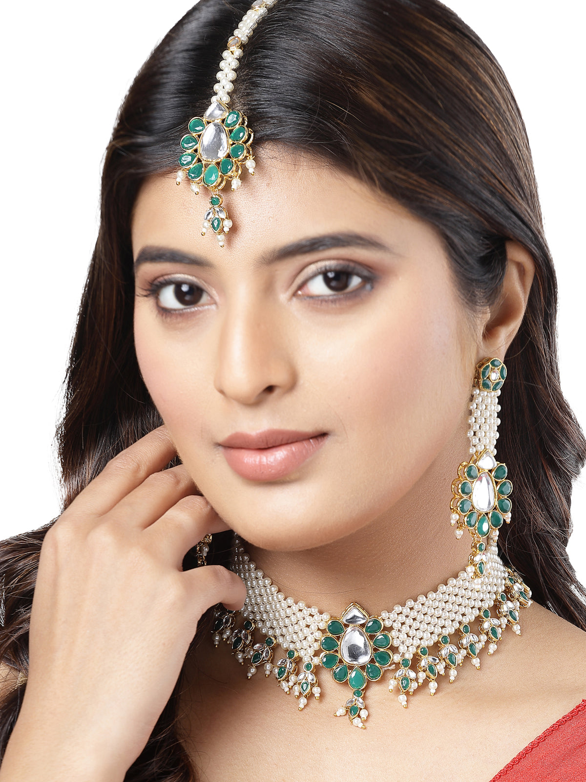 Sukkhi Eye-Catchy Gold Tone White Pearls Green Choker Necklace Set with Long Danger Earrings & Maangtikka Jewellery Set For Women|Set of 1|NS106044
