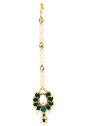 Sukkhi Eye-Catchy Gold Tone White Pearls Green Choker Necklace Set with Long Danger Earrings & Maangtikka Jewellery Set For Women|Set of 1|NS106044