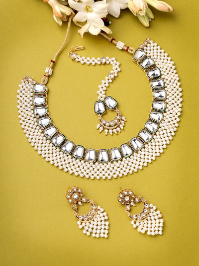 Sukkhi Glamorous Gold Tone Pearls with Crystals Stones Studded & Meenakari Work White Choker Necklace Set with Dangler Earrings & Maangtikka Jewellery Set For Women & Girls|Set of 1|NS106045