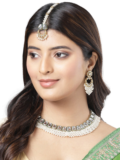 Sukkhi Glamorous Gold Tone Pearls with Crystals Stones Studded & Meenakari Work White Choker Necklace Set with Dangler Earrings & Maangtikka Jewellery Set For Women & Girls|Set of 1|NS106045