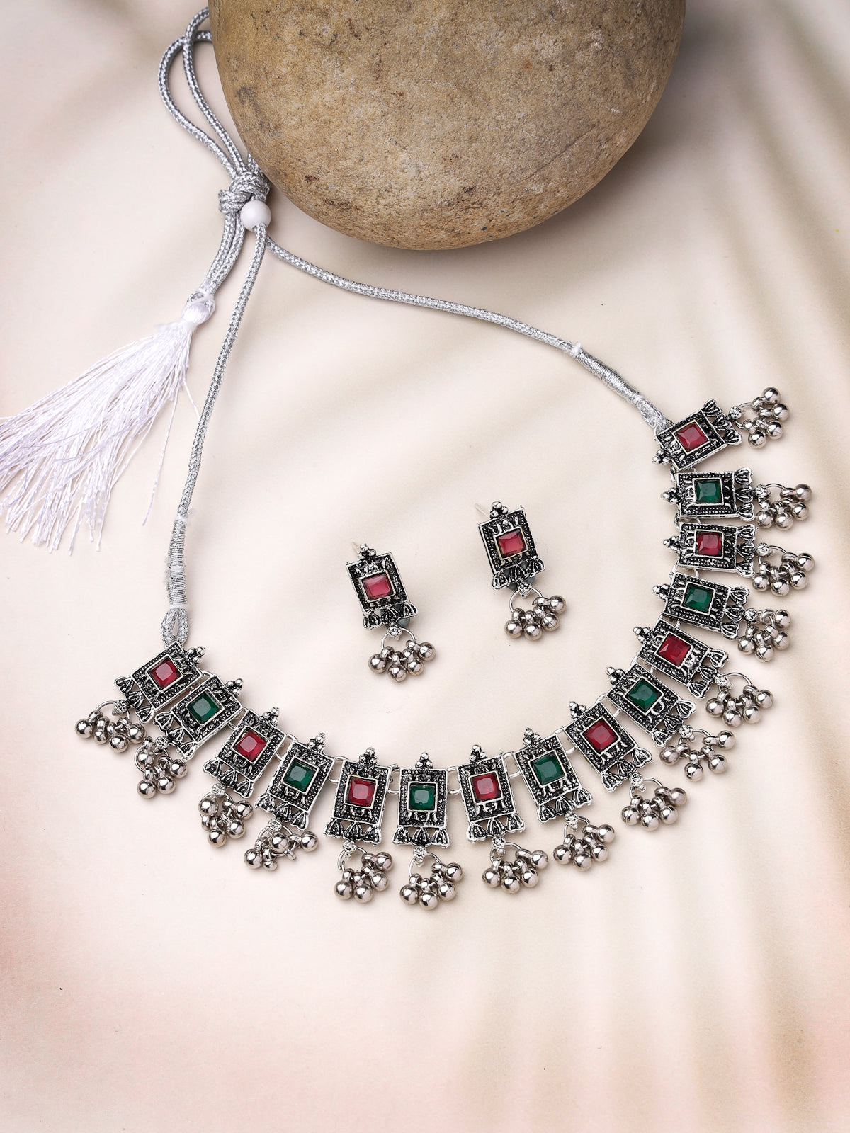 Sukkhi Charming Oxidised Rhodium Silver Plated Red Green Adjustable Choker Necklace Set with Studs Earrings Jewellery Set For Women & Girls|Set of 1|NS106047