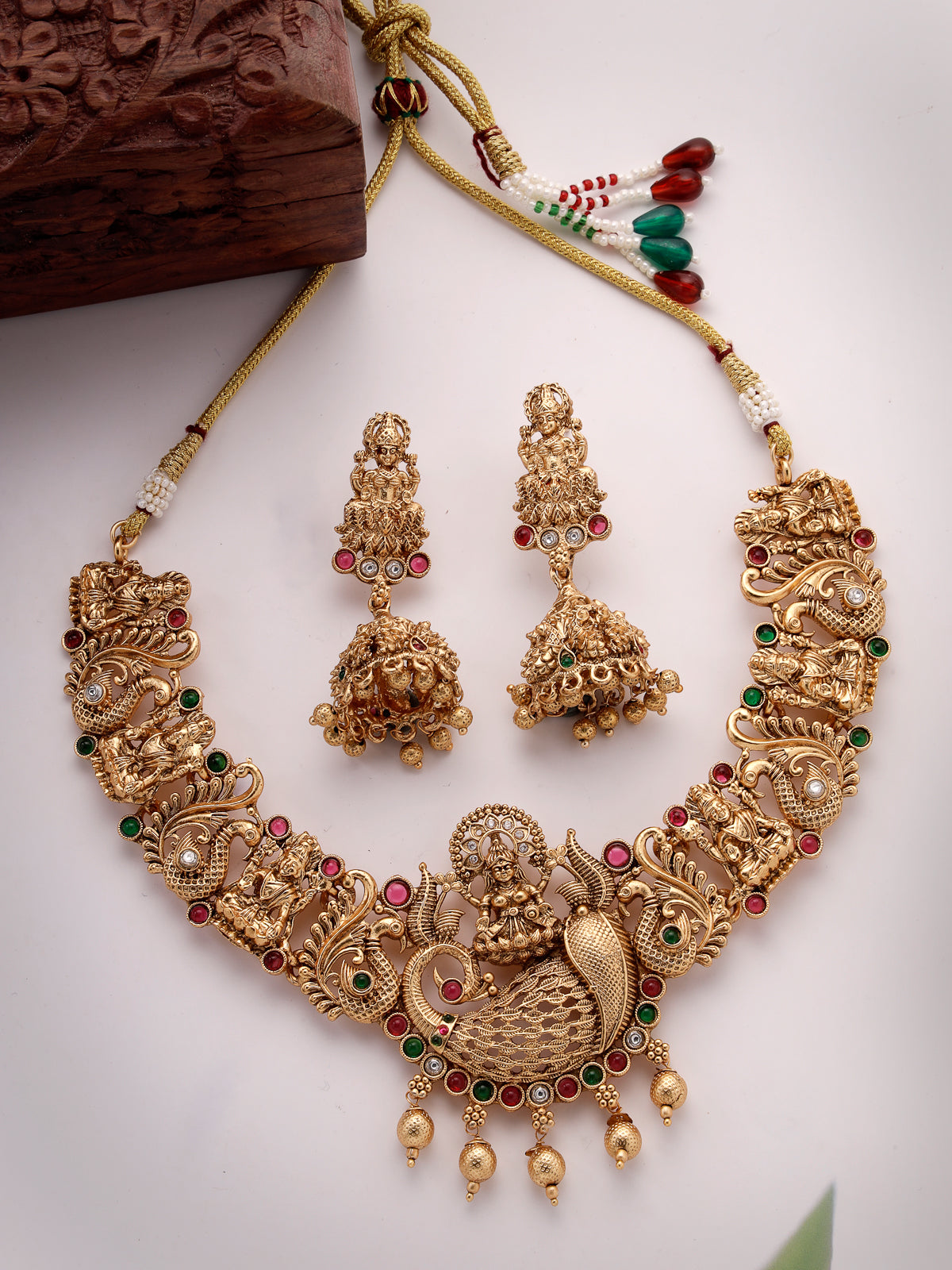 Sukkhi All-Season Ornate Gold Plated AD Stones Studded Temple with Peacock Choker Necklace Set with Jhumka/Jhumki Earrings Jewellery Set For Women|Set of 1|NS106073