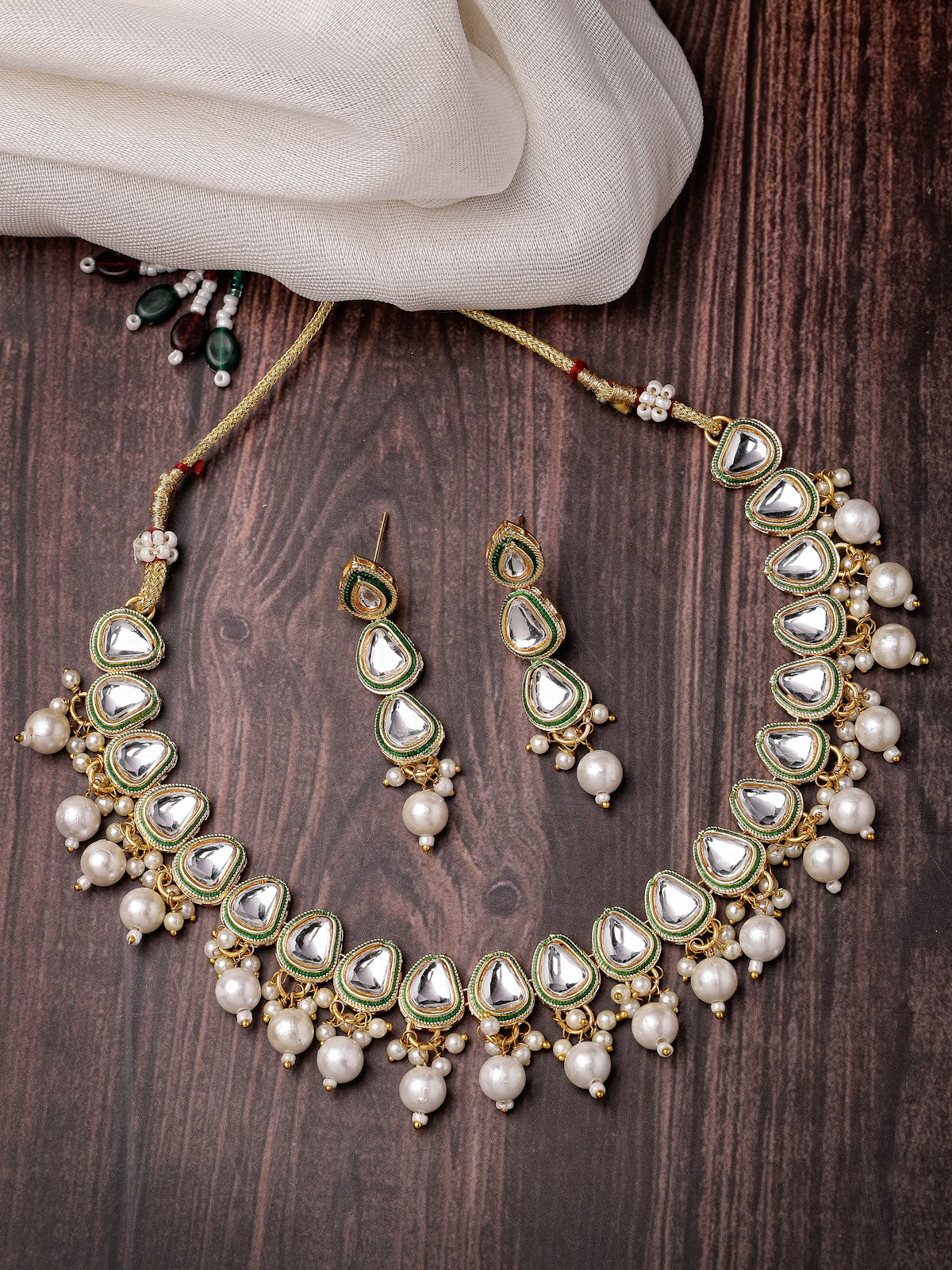 Sukkhi Sparkling Gold Plated White Pearls & Kundan Studded Choker Necklace Set with Dangle Drop Earrings Jewellery Set For Women & Girls|Set of 1|NS106103