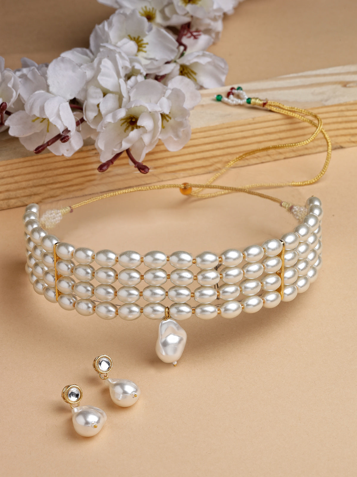 Sukkhi Trendy Gold Plated Pearl Beaded White Choker Necklace Set with Drop Earrings Jewellery Set For Women & Girls|Set of 1|NS106105