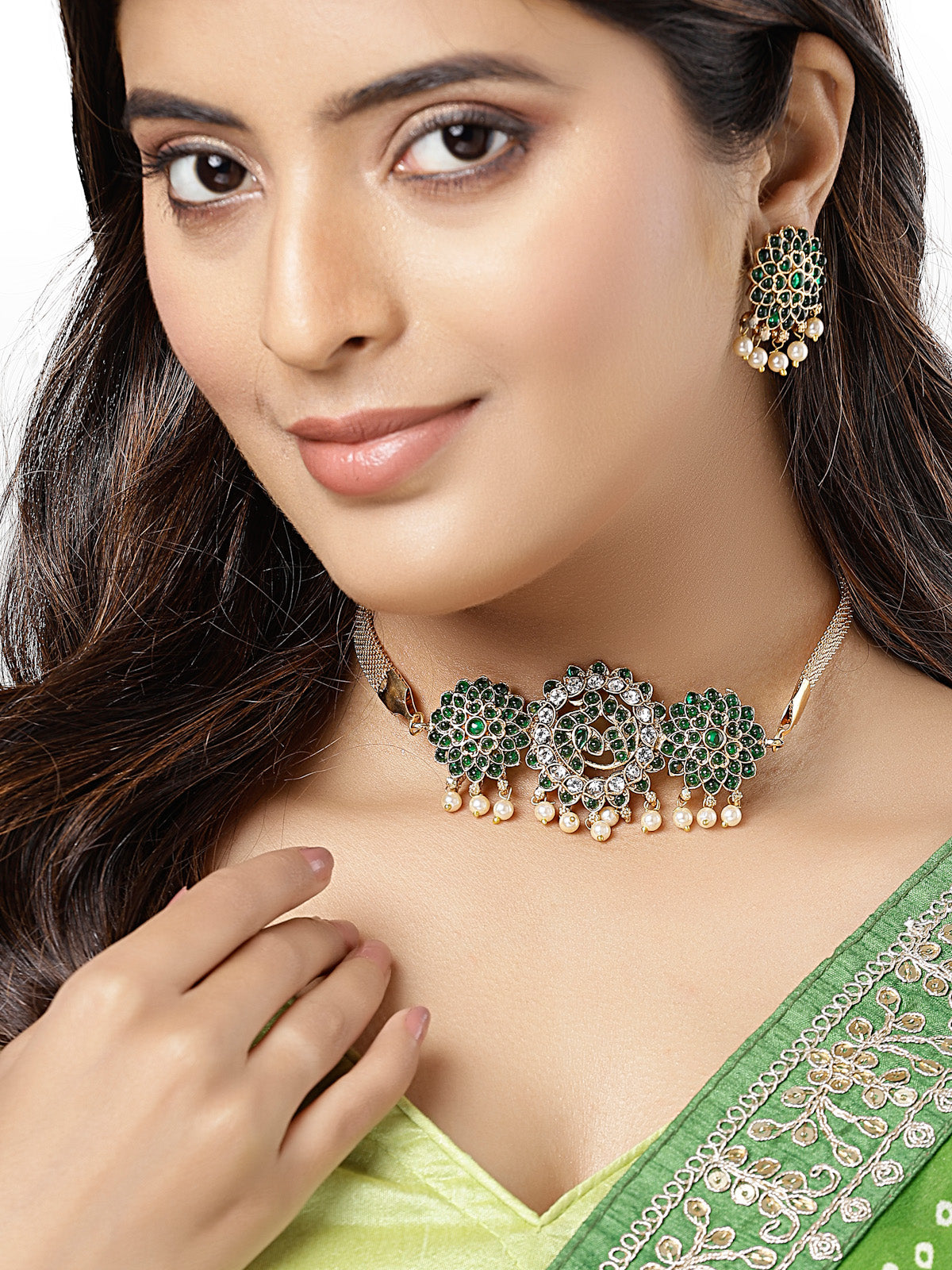 Sukkhi Beautiful Floral Green Gold Plated AD Stones Studded Choker Necklace Set With Studs Earring Jewellery Set For Women & Girls|Set of 1|NS106113