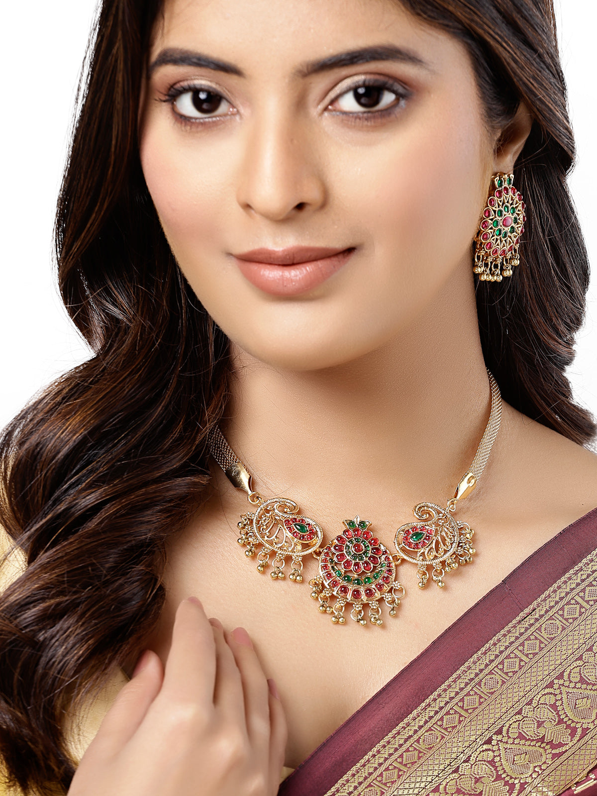 Sukkhi Decent Gold Plated Red Green AD Stones Studded Peacock Style Temple Choker Necklace Set With Dangler Earring Jewellery Set For Women & Girls|Set of 1|NS106119