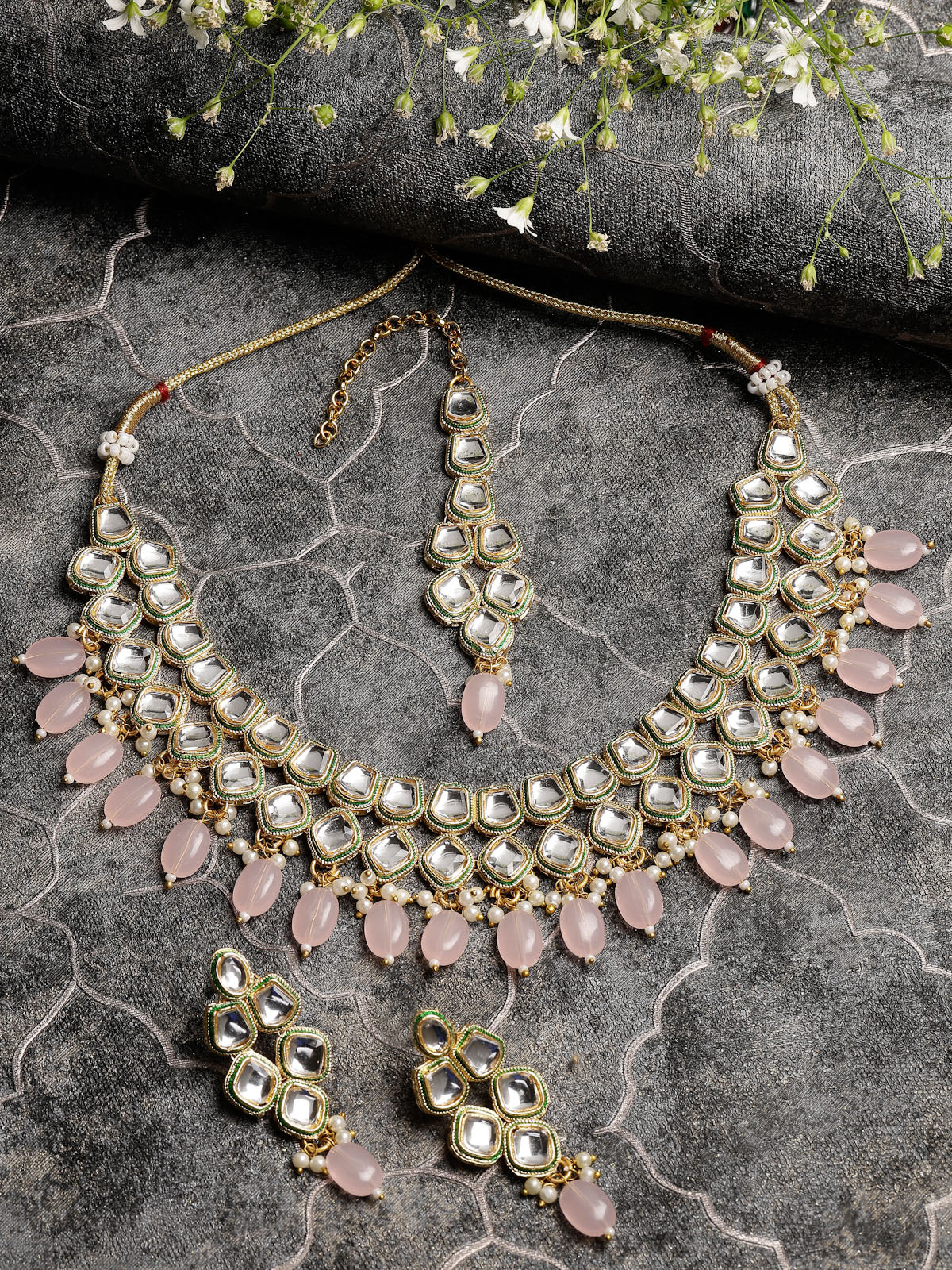 Sukkhi Pretty Pink Gold Plated Kundan Style Choker Necklace Set with Dangler Earrings & Maangtikka Jewellery Set For Women & Girls|Set of 1|NS106128