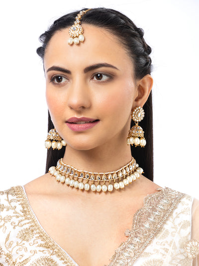 Sukkhi Traditional Kundan Studded Gold Plated White Peals Choker Necklace Set with Jhumka\Jhumki Earring & Mangtikka Jewellery for Women|NS106971
