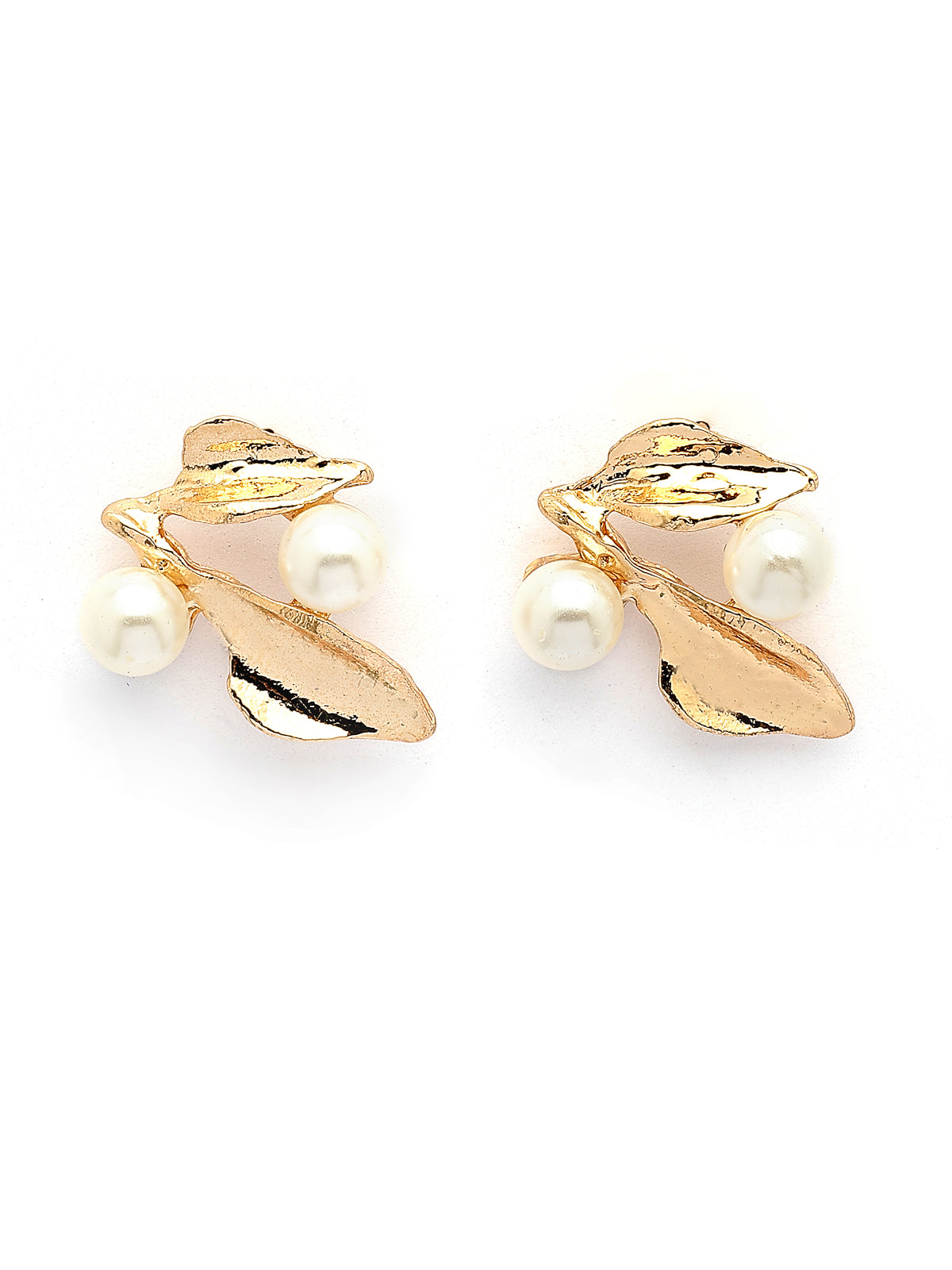 Scintillare By Sukkhi Lavish Fashionable Gold Plated Crystal Diamond Studded with Pearls Leaf Shaped Choker Necklace with Studs Earring Jewellery Set for Women & Girls|Latest Stylish Jewellery|NS107289