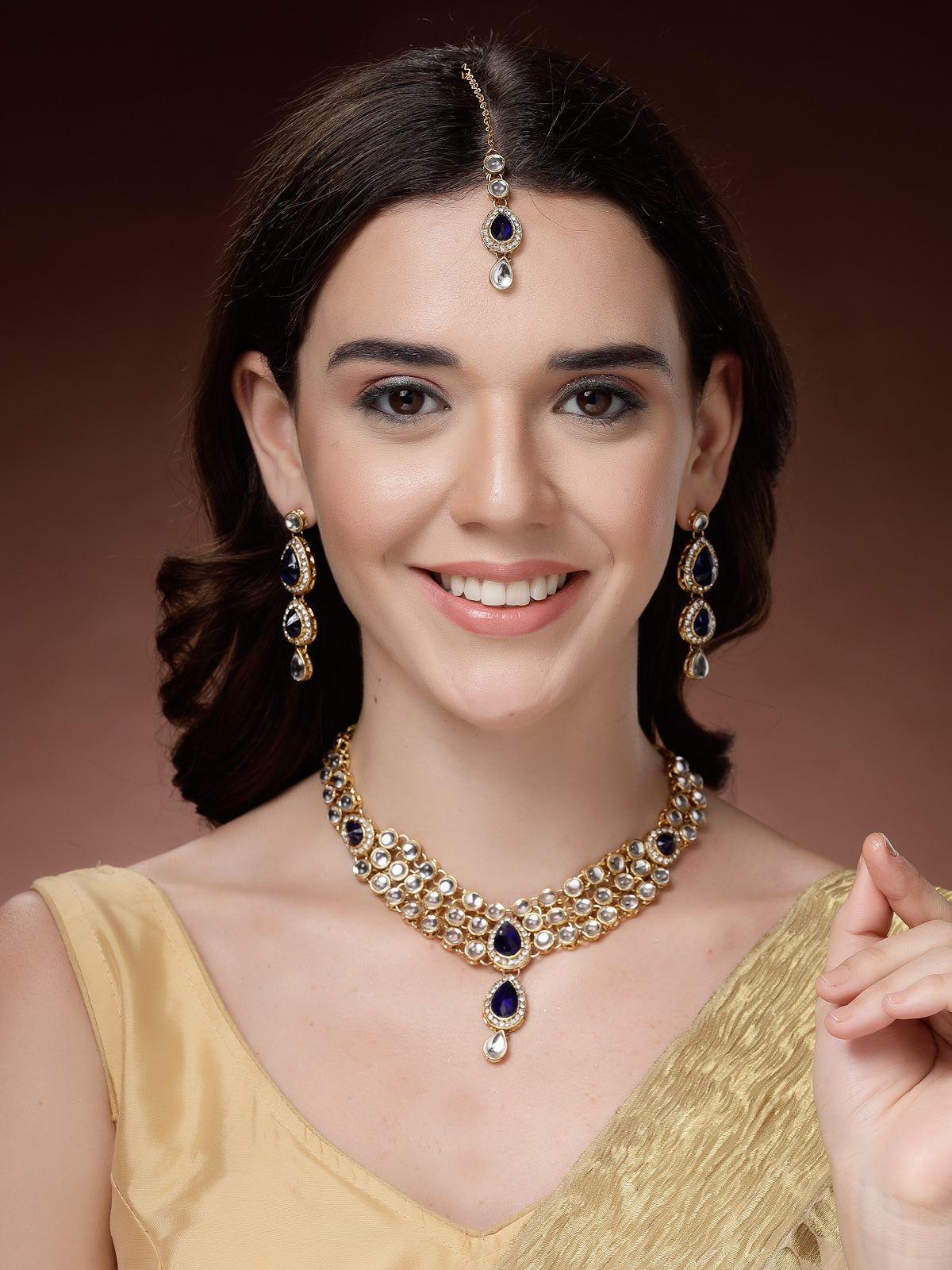 Sukkhi Elegant Stylish Gold Plated Kundan Studded Blue Choker Necklace with Drop Earring Maangtikka Jewellery Set for Women & Girls|NS107370