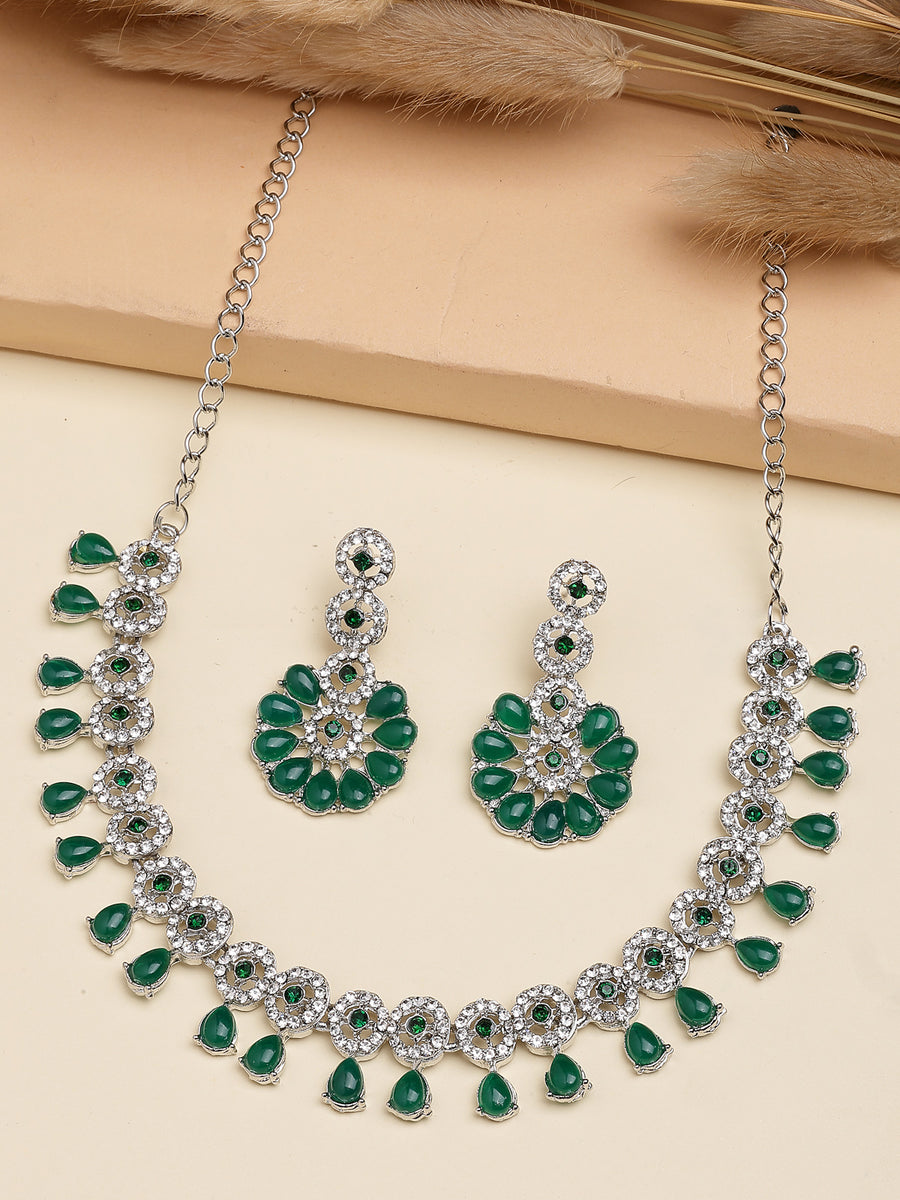 Sukkhi Elegant Fashion Design Kundan & American Diamond Studded Choker Necklace with Dangle Earrings Jewellery For Women & Girls