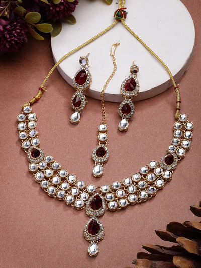 Sukkhi Elegant Stylish Gold Plated Kundan Studded Red Choker Necklace with Drop Earring Maangtikka Jewellery Set for Women & Girls|NS107378