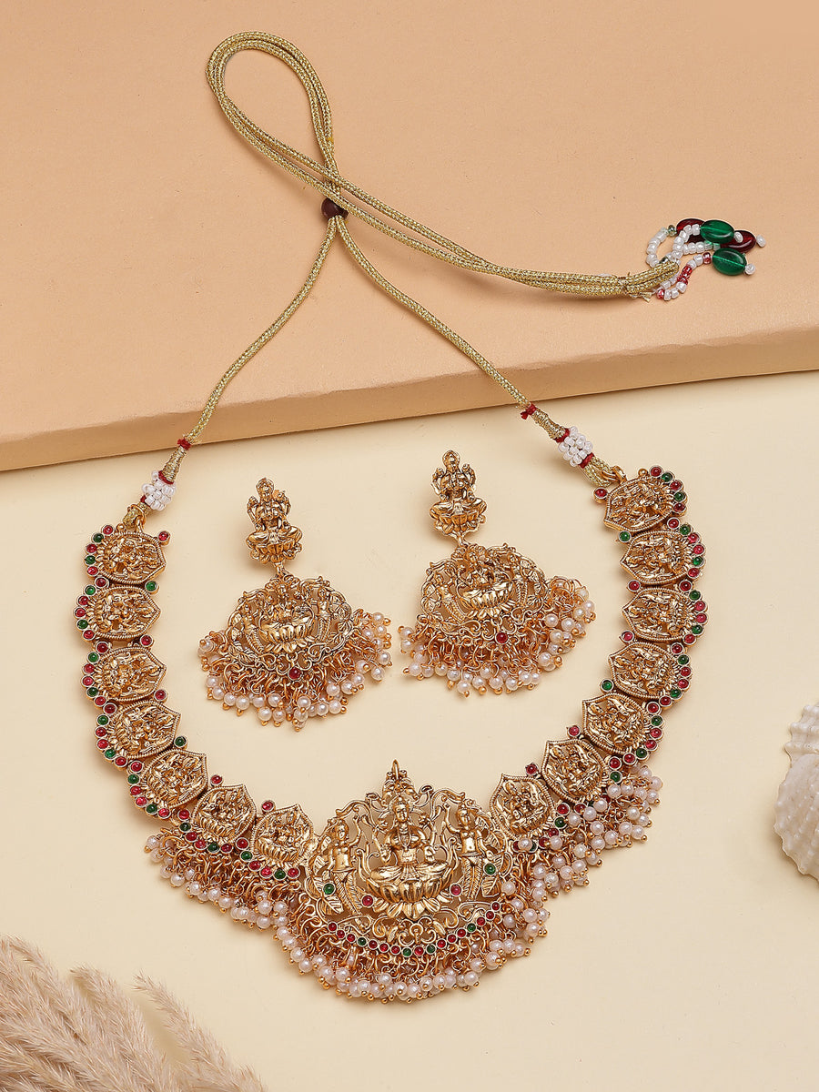 Sukkhi South Indian Traditional Matte Gold Plated Maharani Haar Red Green Choker Necklace with Dangle Earring Jewellery Set for Women & Girls|NS107414