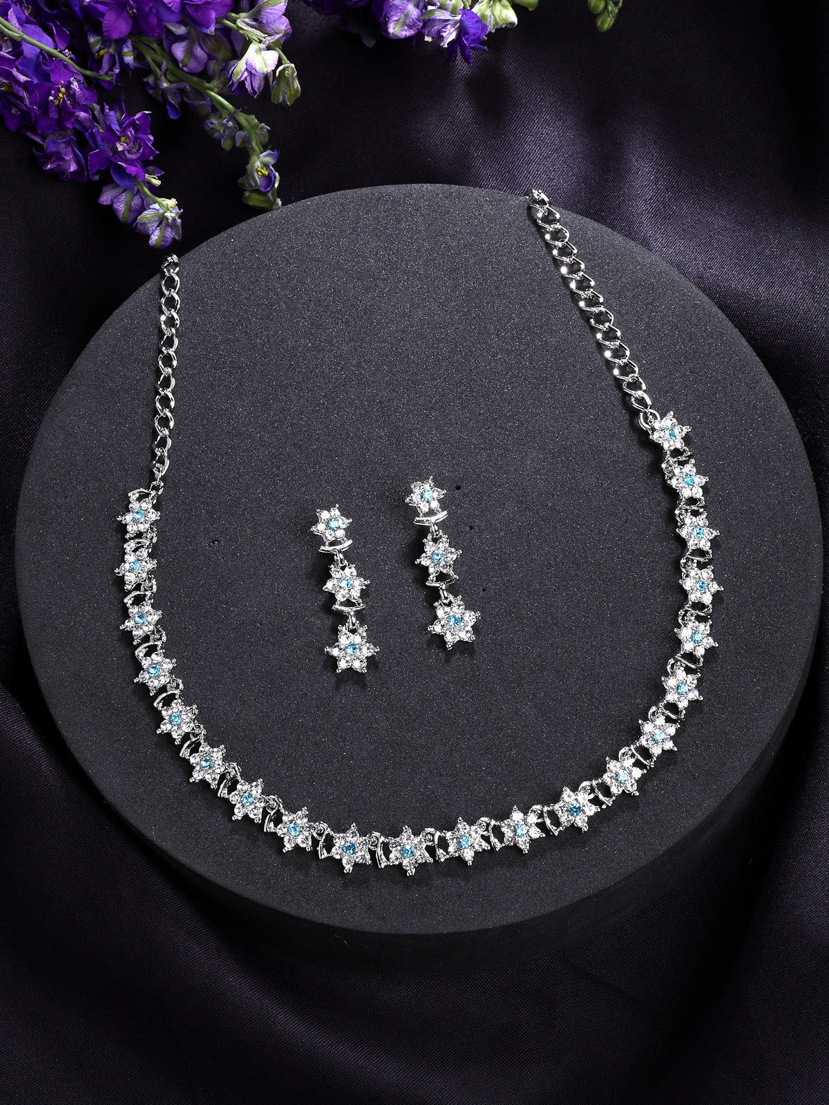 Sukkhi Latest Stylish Floral Design Rhodium Plated AD Stones Silver Choker Necklace Set with Dangle Earrings Jewellery for Women|Jewellery for Party, Wedding, and Festive Occasions for Women|NS107477