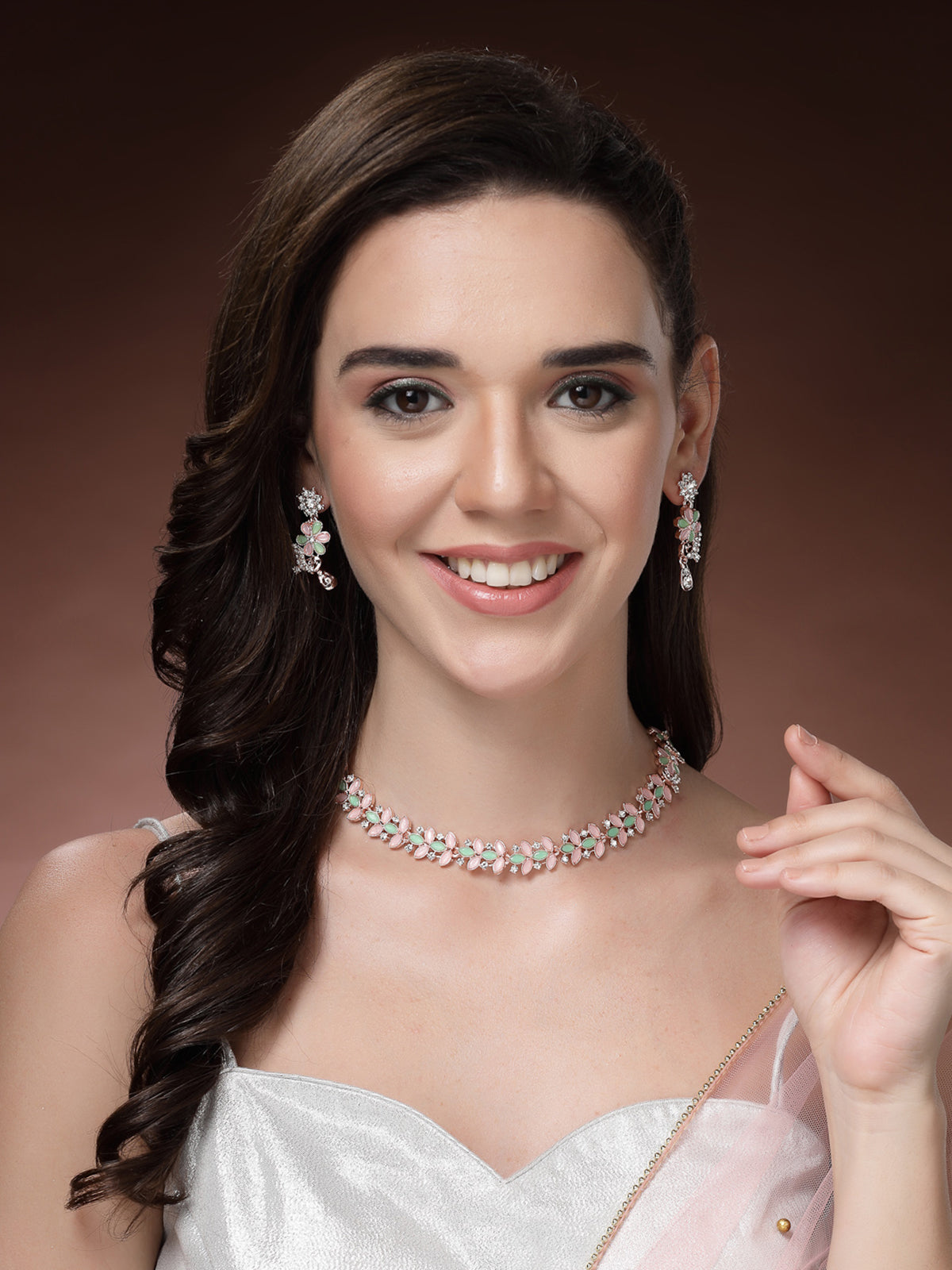 Sukkhi Latest Stylish Floral Design with AD Stones Gold Plated Choker Necklace Set & Dangle Earrings Jewellery for Women & Girls|Jewellery for Party, Wedding, and Festive Occasions for Women|NS107484