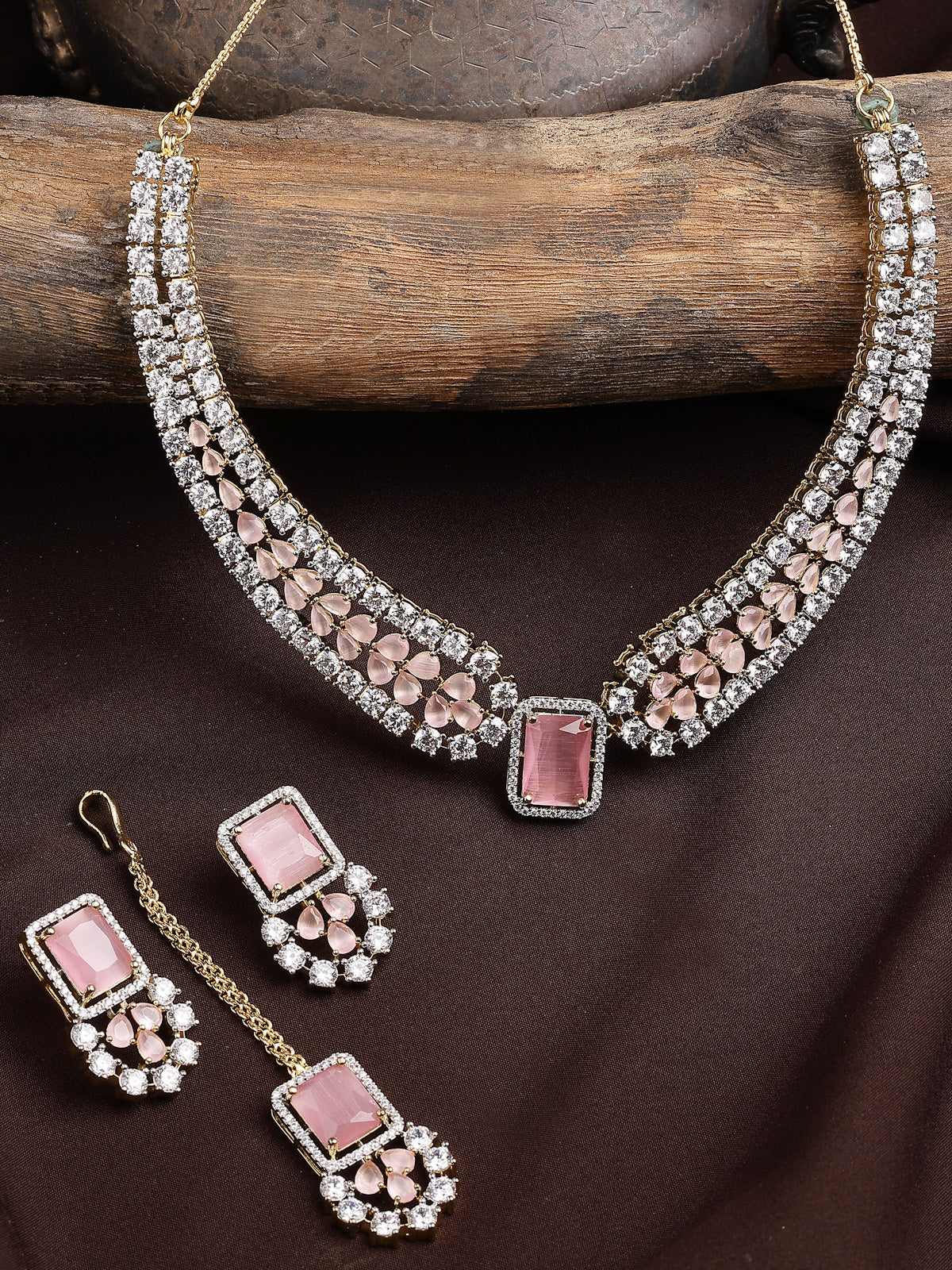 Sukkhi Charming Pink Fashion Gold Plated with Cubic Zirconia Studded Brass Collar Necklace with Studs Earring & Maangtikka Jewellery Set for Women|Latest Stylish Gifts for All Occasions|NS115979