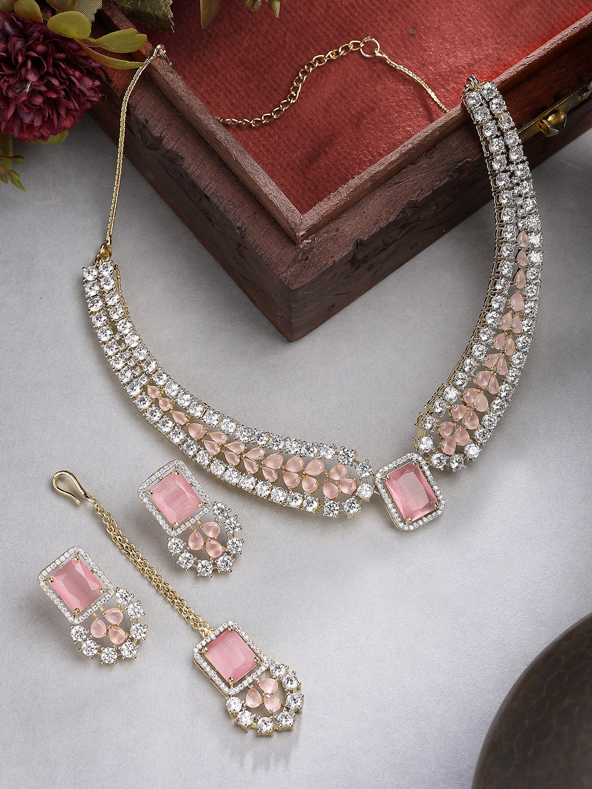 Sukkhi Charming Pink Fashion Gold Plated with Cubic Zirconia Studded Brass Collar Necklace with Studs Earring & Maangtikka Jewellery Set for Women|Latest Stylish Gifts for All Occasions|NS115979
