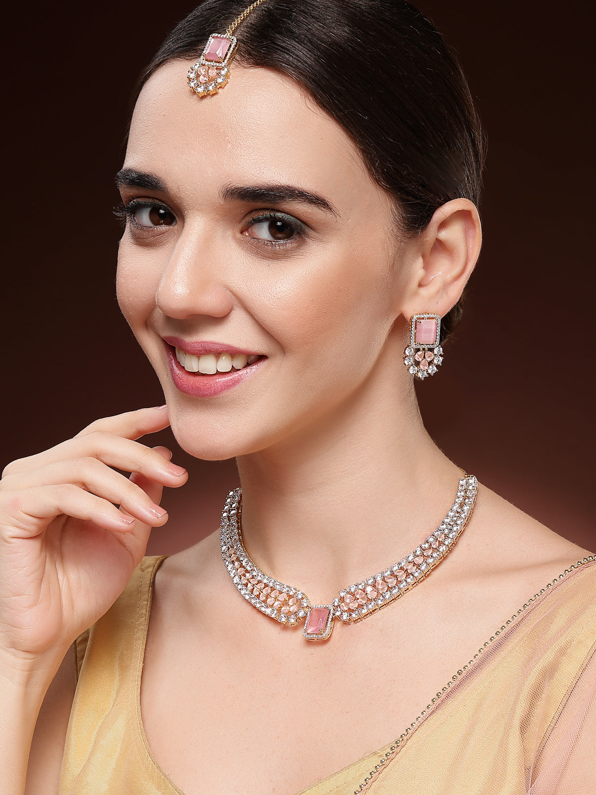 Sukkhi Charming Pink Fashion Gold Plated with Cubic Zirconia Studded Brass Collar Necklace with Studs Earring & Maangtikka Jewellery Set for Women|Latest Stylish Gifts for All Occasions|NS115979