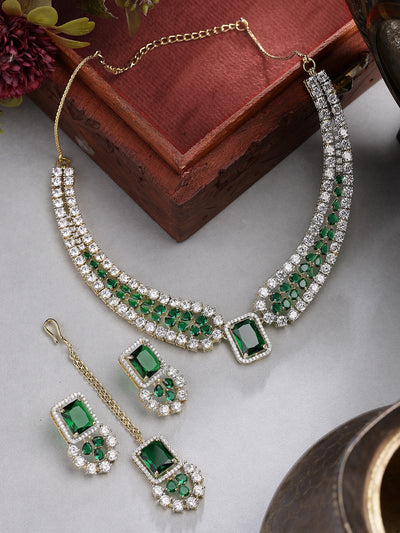 Sukkhi Wedding Collection Gold Plated Cubic Zirconia Studded Brass Emerald Green Collar Necklace & Studs Earring & Maangtikka Jewellery Set for Women|Latest Stylish Gifts for All Occasions|NS115982