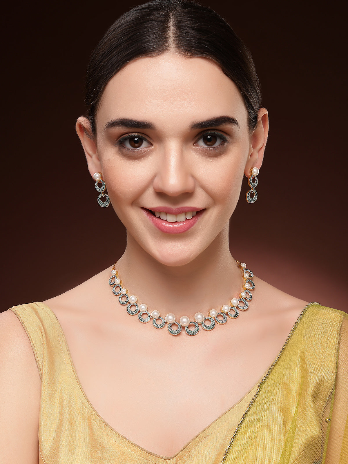 Sukkhi Ornamental Round Design Gold Plated with Cubic Zirconia & Pearl Studded Green Brass Collar Necklace with Drop Earrings Jewellery Set for Women|Latest Stylish Gifts for All Occasions|NS116023