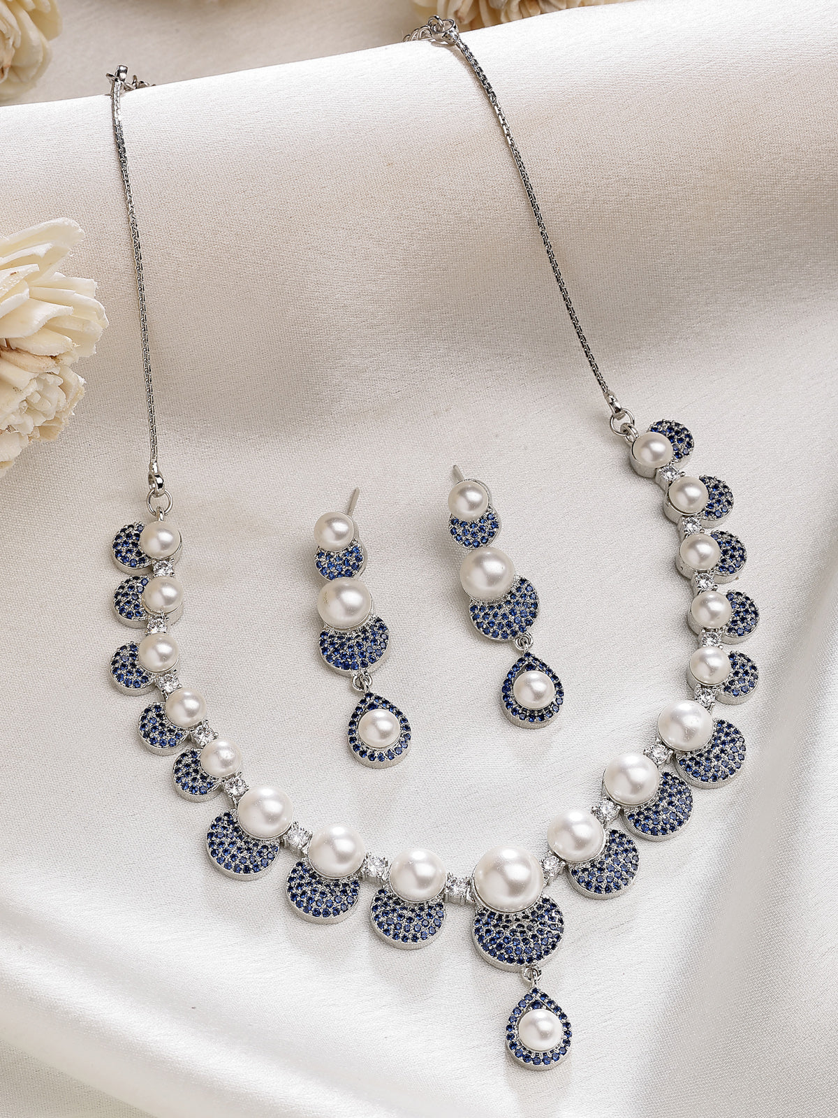 Sukkhi Smart Round Design Rhodium Plated with Cubic Zirconia & Pearl Studded Blue Brass Collar Necklace with Drop Earrings Jewellery Set for Women|Latest Stylish Gifts for All Occasions|NS116028