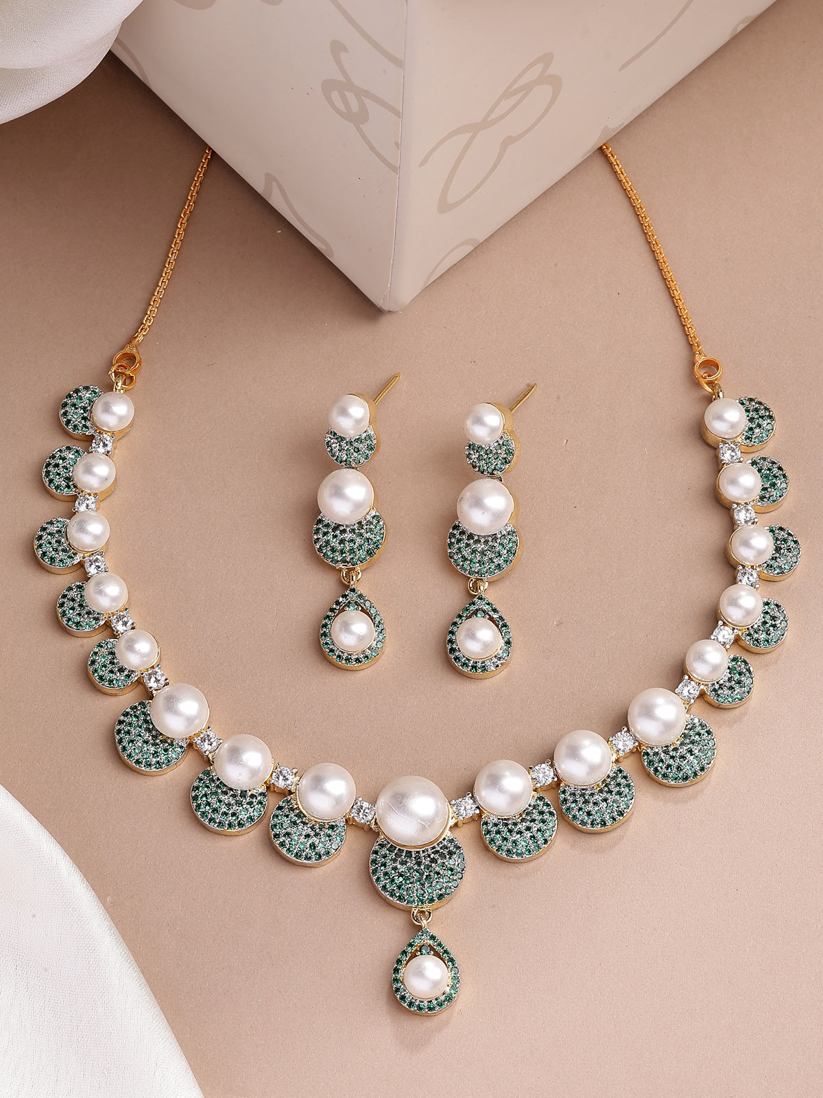 Sukkhi Stylish Geometric Design Gold Plated with Cubic Zirconia Pearl Studded Green Brass Collar Necklace with Drop Earrings Jewellery Set for Women|Latest Stylish Gifts for All Occasions|NS116031