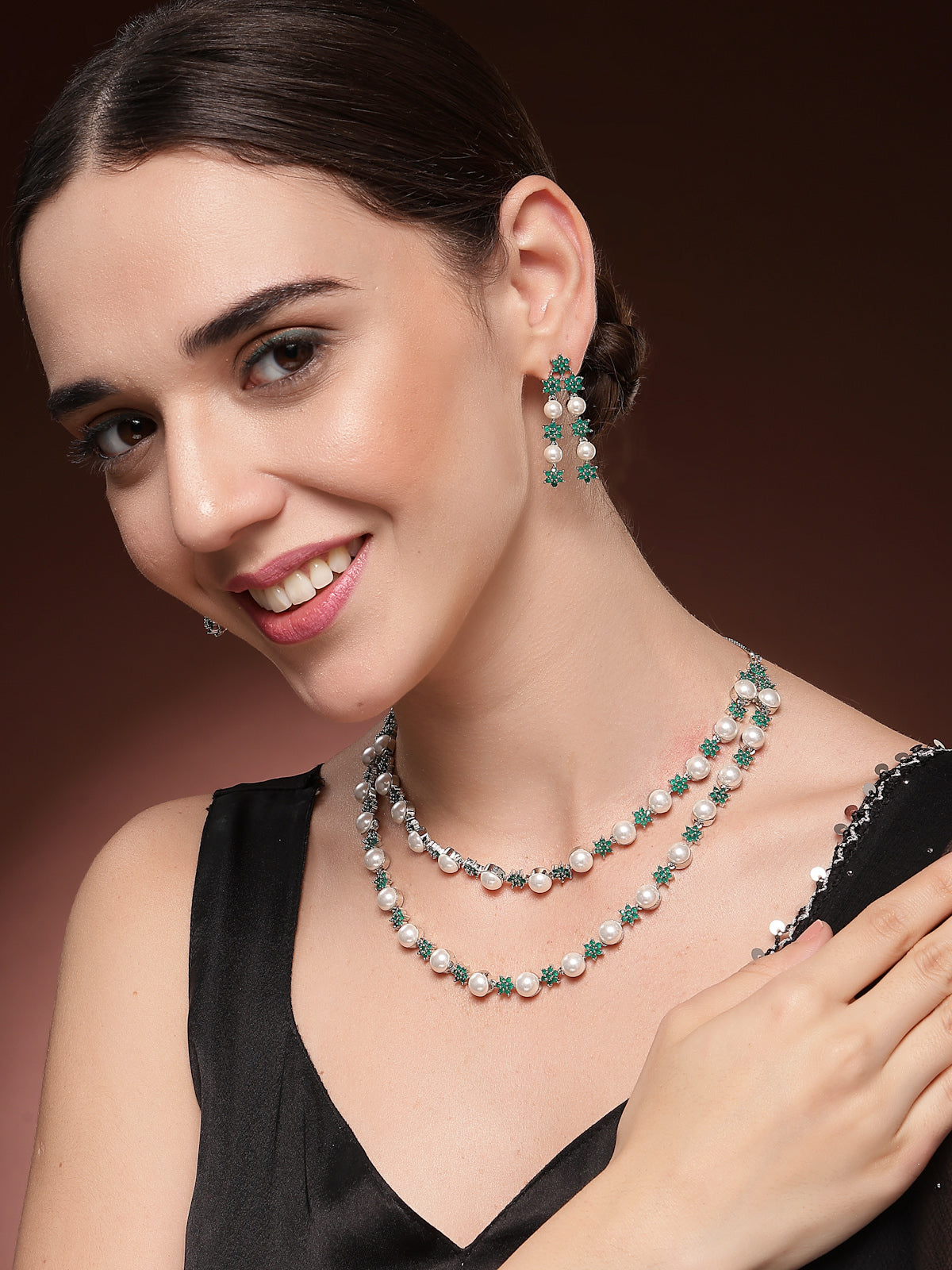 Sukkhi Floral Design Rhodium Plated with CZ & Pearl Studded Brass Emerald Green Two Layered Collar Necklace with Drop Earrings Jewellery Set for Women|Latest Stylish Gifts for All Occasions|NS116035
