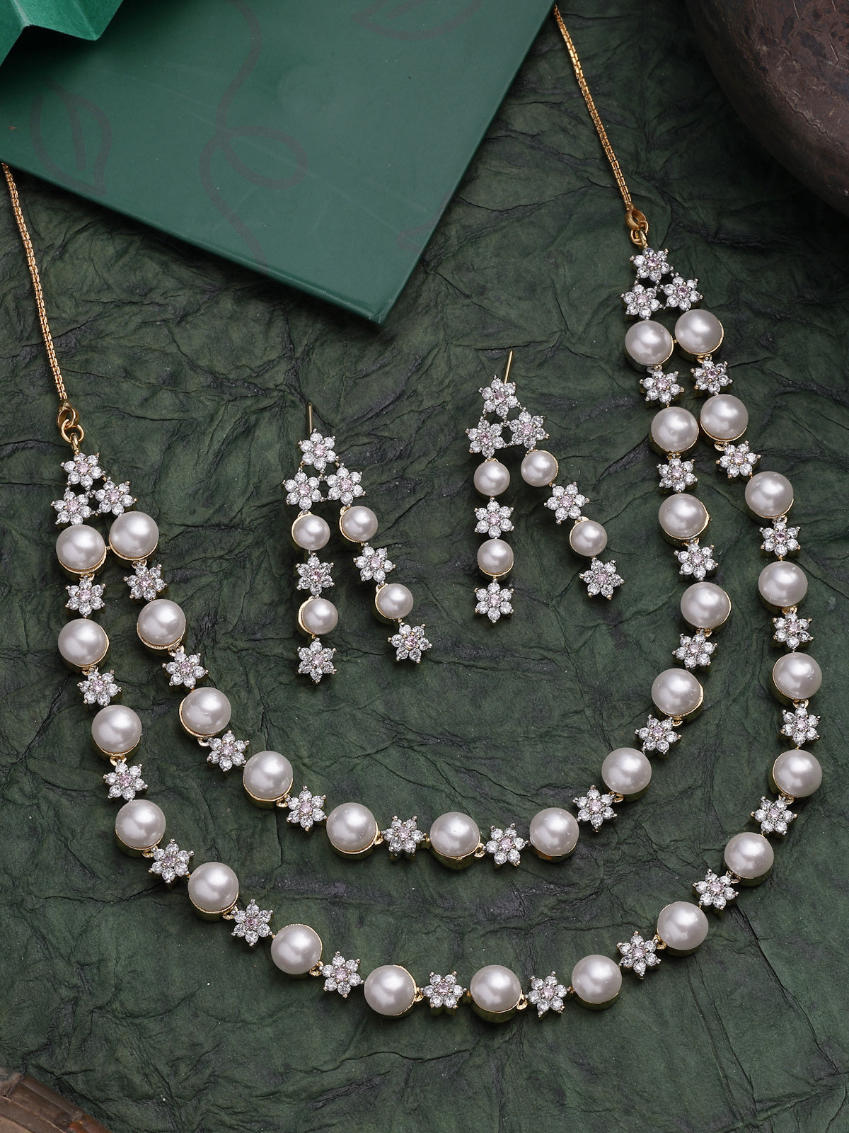 Sukkhi Creative Floral Design Gold Plated with CZ & Pearl Studded White Brass Two Layered Collar Necklace with Drop Earrings Jewellery Set for Women|Latest Stylish Gifts for All Occasions|NS116038