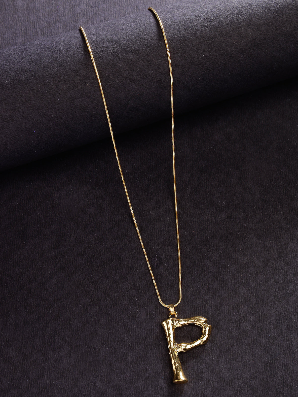 Scintillare by Sukkhi Unique Name English Gold Plated Alphabet R Letter Initials Letter Locket Pendant Necklace Chain Alphabet Pendant Necklace Chain for Men And Women Unisex|P106769