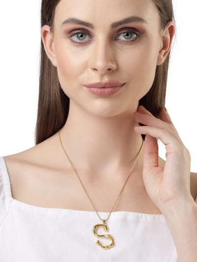 Scintillare by Sukkhi Modern Name English Gold Plated Alphabet S Letter Initials Letter Locket Pendant Necklace Chain Alphabet Pendant Necklace Chain for Men And Women Unisex |P106770