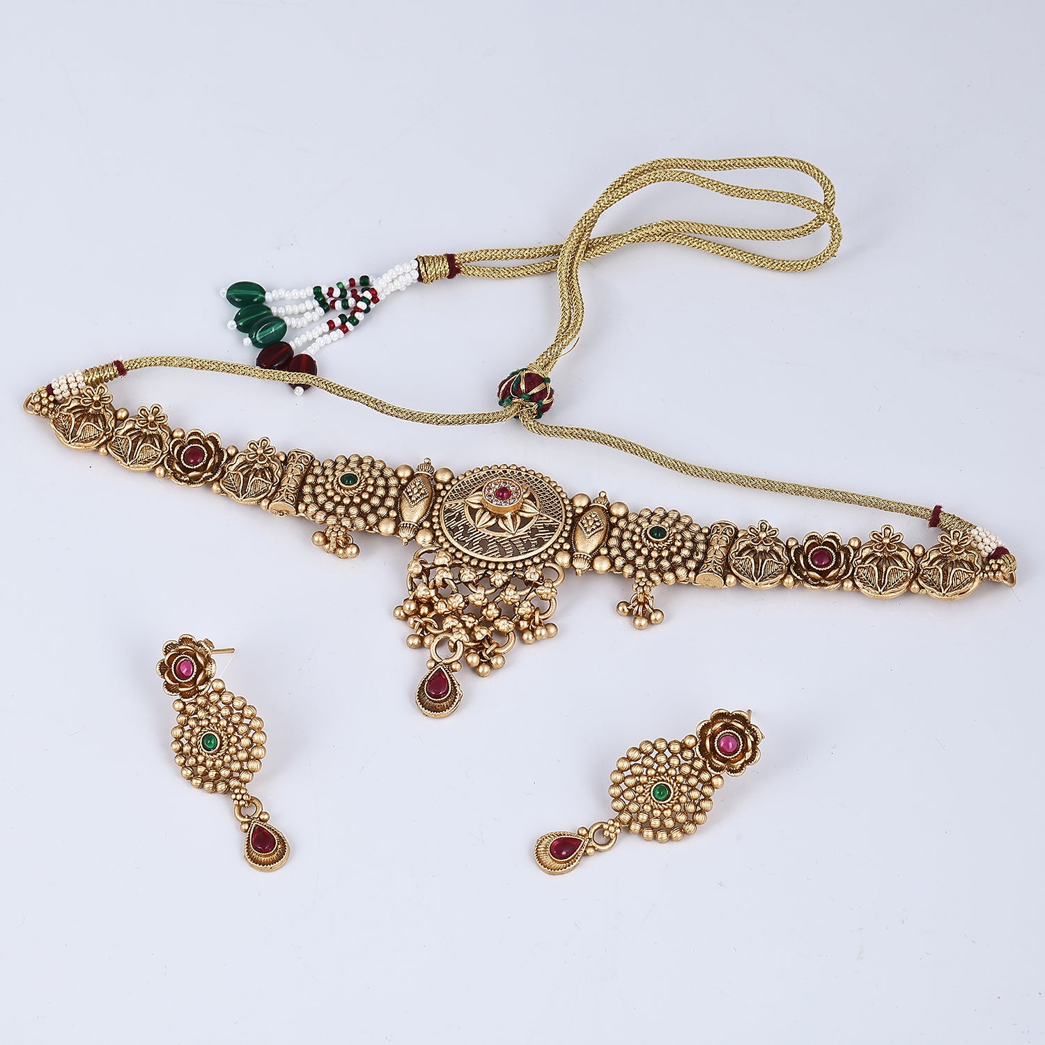 Sukkhi Trendy Choker Necklace & Dangler Earrings Set for Women