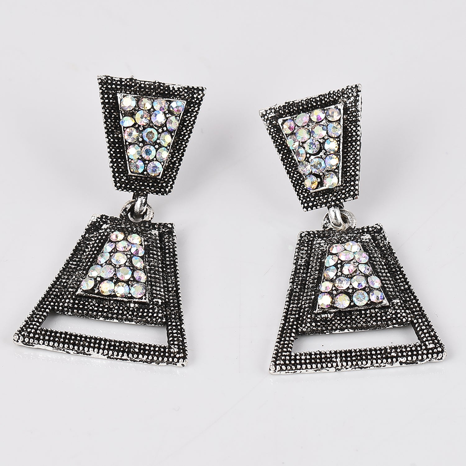 Sukkhi Cute Oxidised Silver Dangler Earring for Women