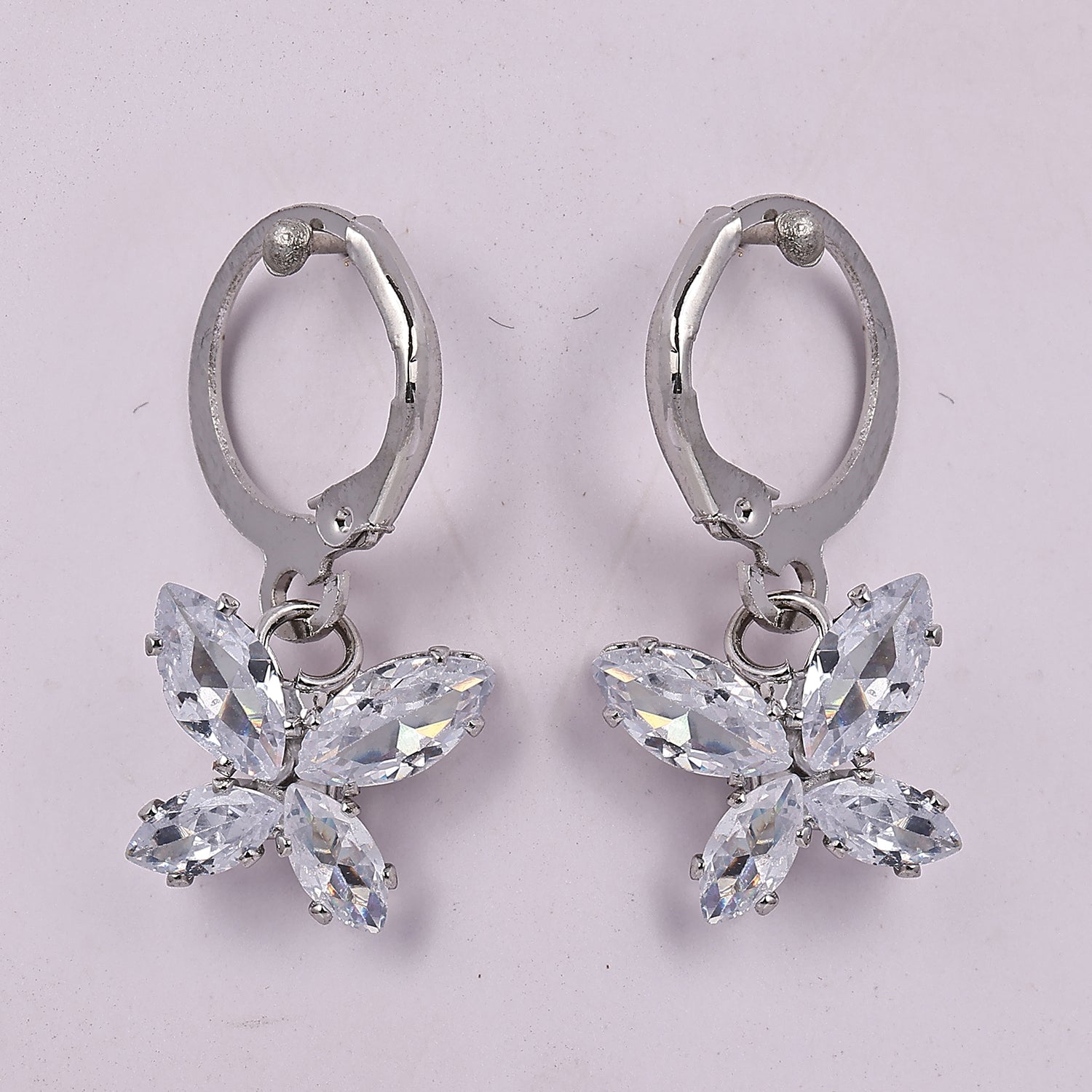 Sukkhi Trendy Rhodium Silver Dangler Earring for Women