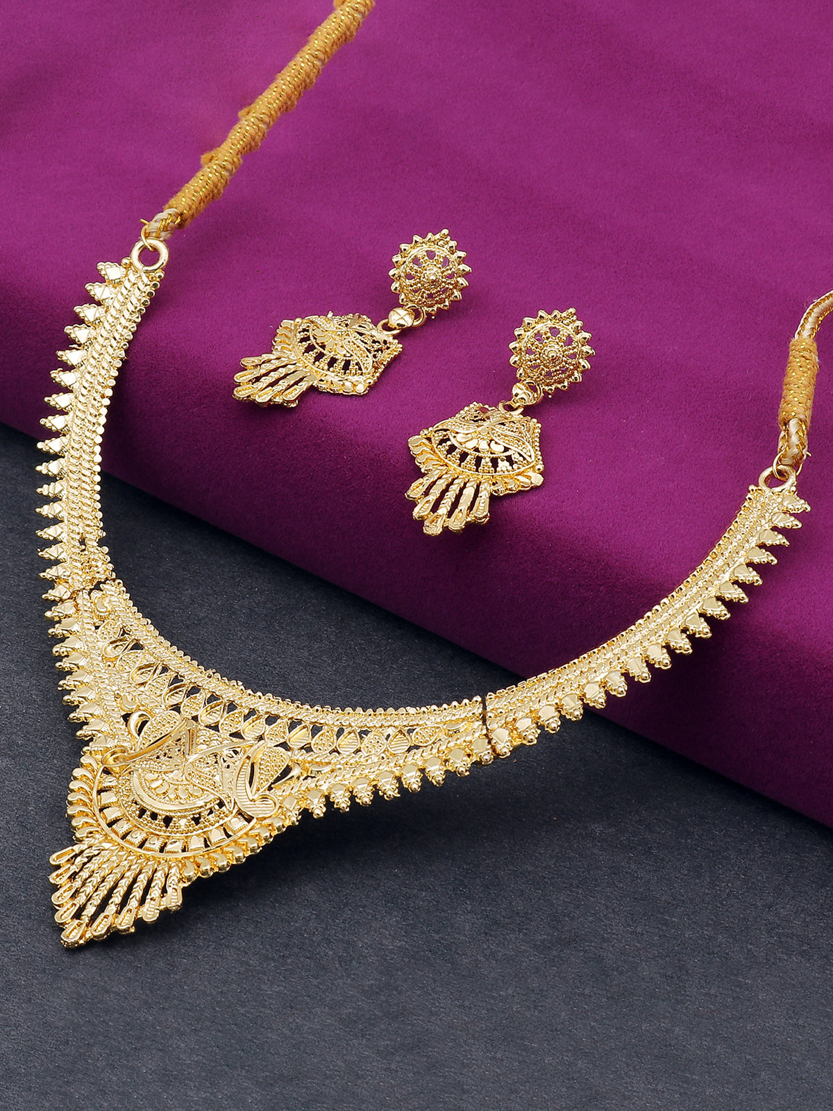 Sukkhi Exotic 24 Carat Gold Plated Choker Necklace Set for Women SKR67355