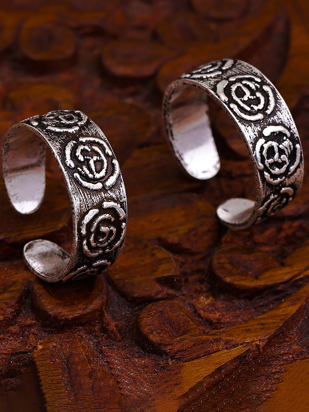 Pissara by Sukkhi Lovely 925 Sterling Silver Toe Rings For Women And Girls|with Authenticity Certificate, 925 Stamp & 6 Months Warranty TR104676