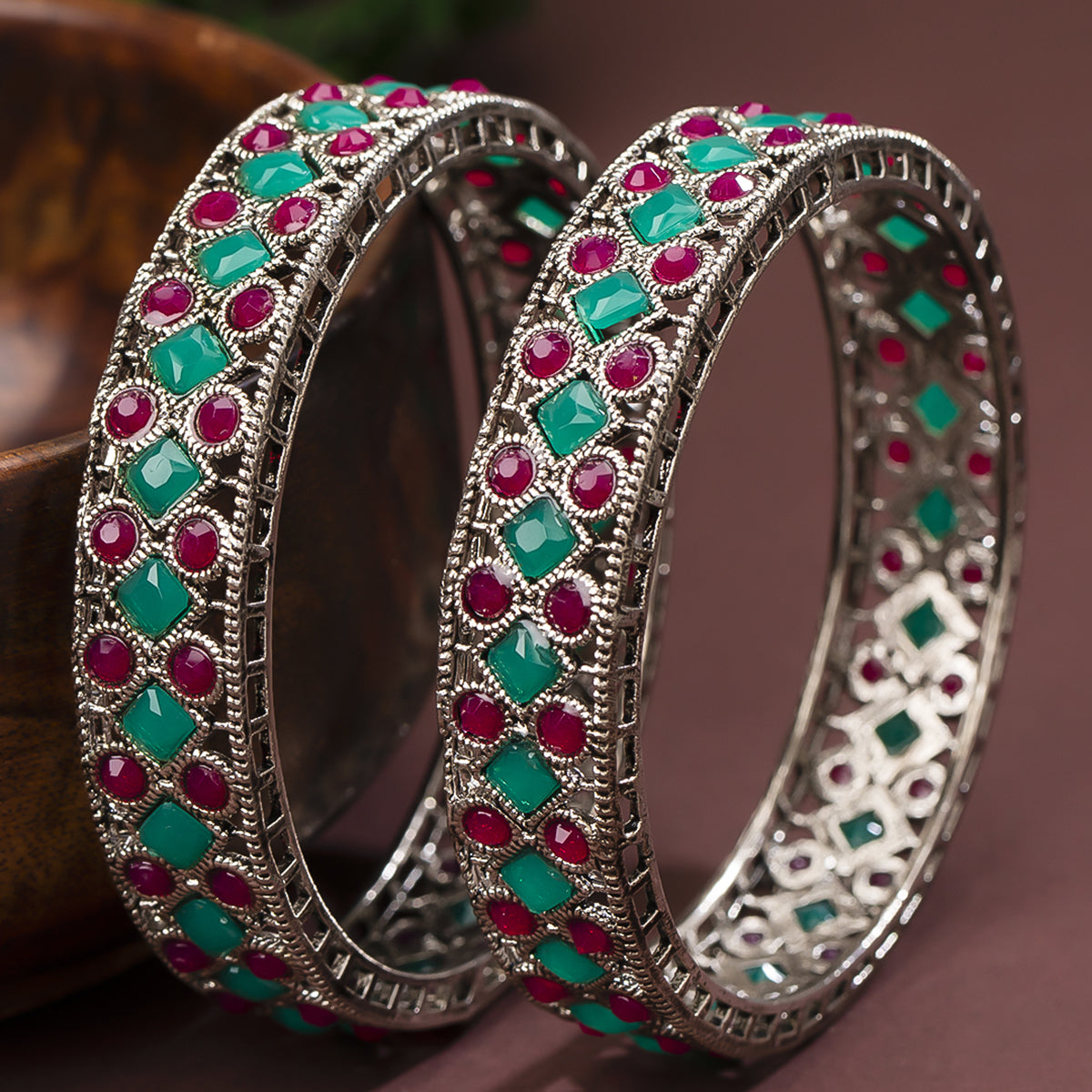 Sukkhi Modern Rhodium (Set of 2) Bangle For Women (B100509_2.4)