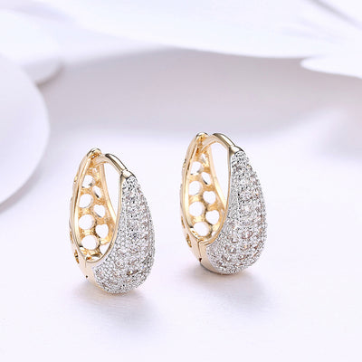 Scintillare by Sukkhi Exclusive Crystals from Swarovski Gold Plated Clip-On Earring for Women