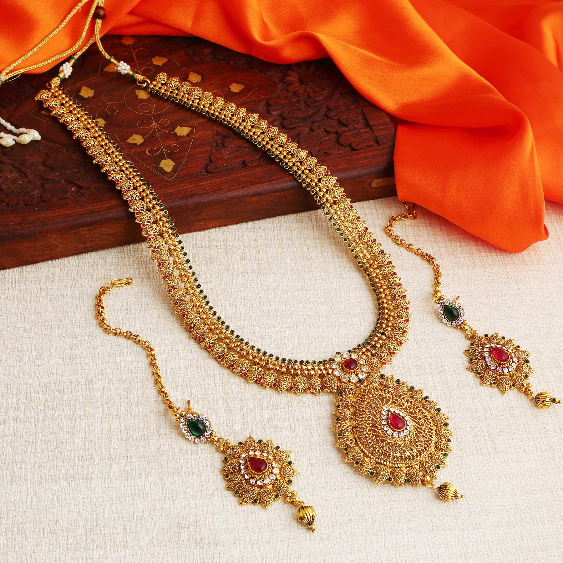 Sukkhi Traditionally Gold Plated Necklace Set For Women