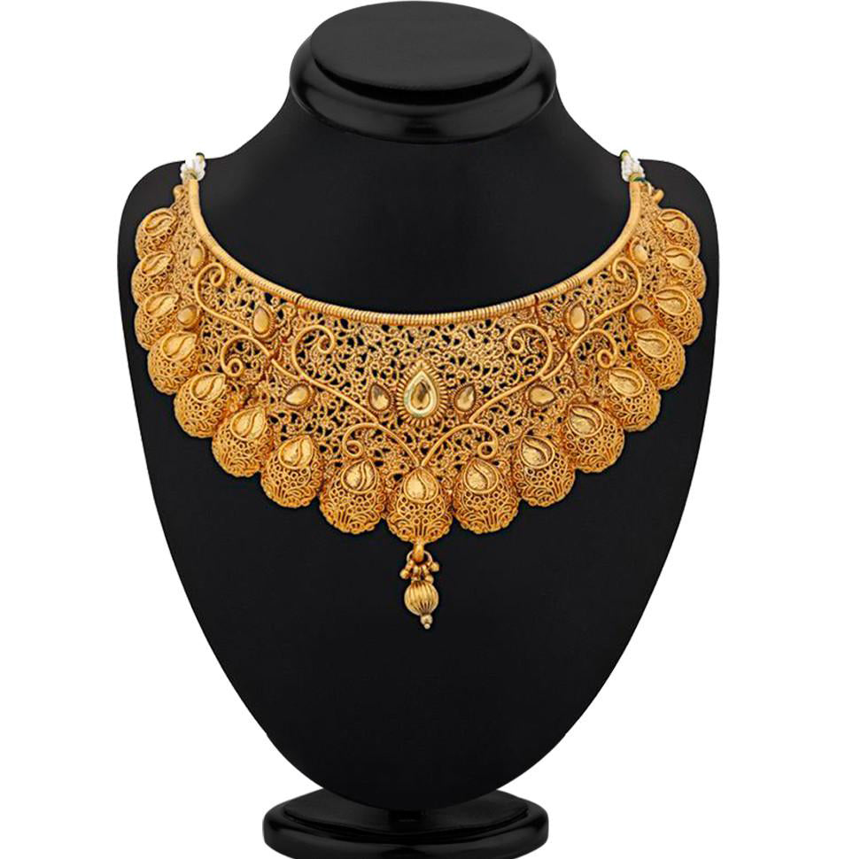 Sukkhi Incredible Classic Gold Plated Kundan Choker Necklace Set for Women