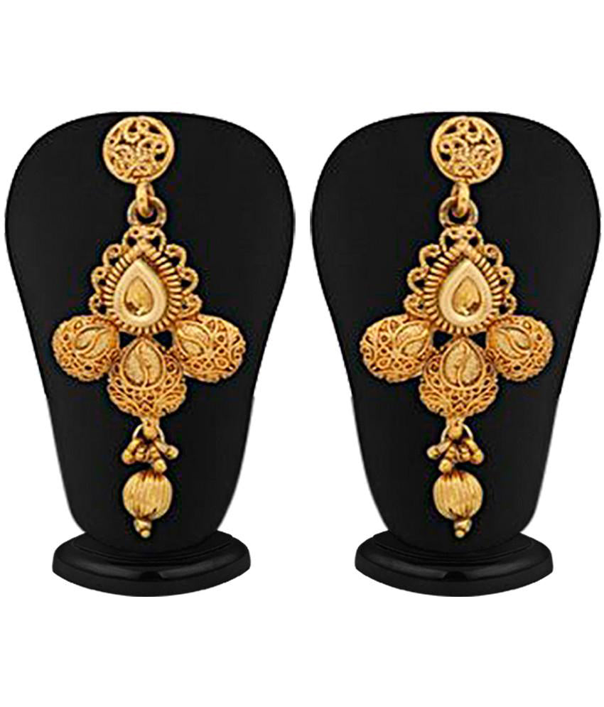 Sukkhi Incredible Classic Gold Plated Kundan Choker Necklace Set for Women