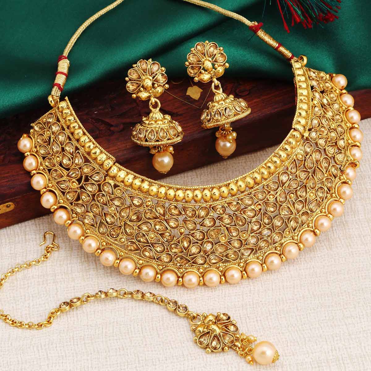 Sukkhi Modish Choker Gold Plated Necklace Set for Women