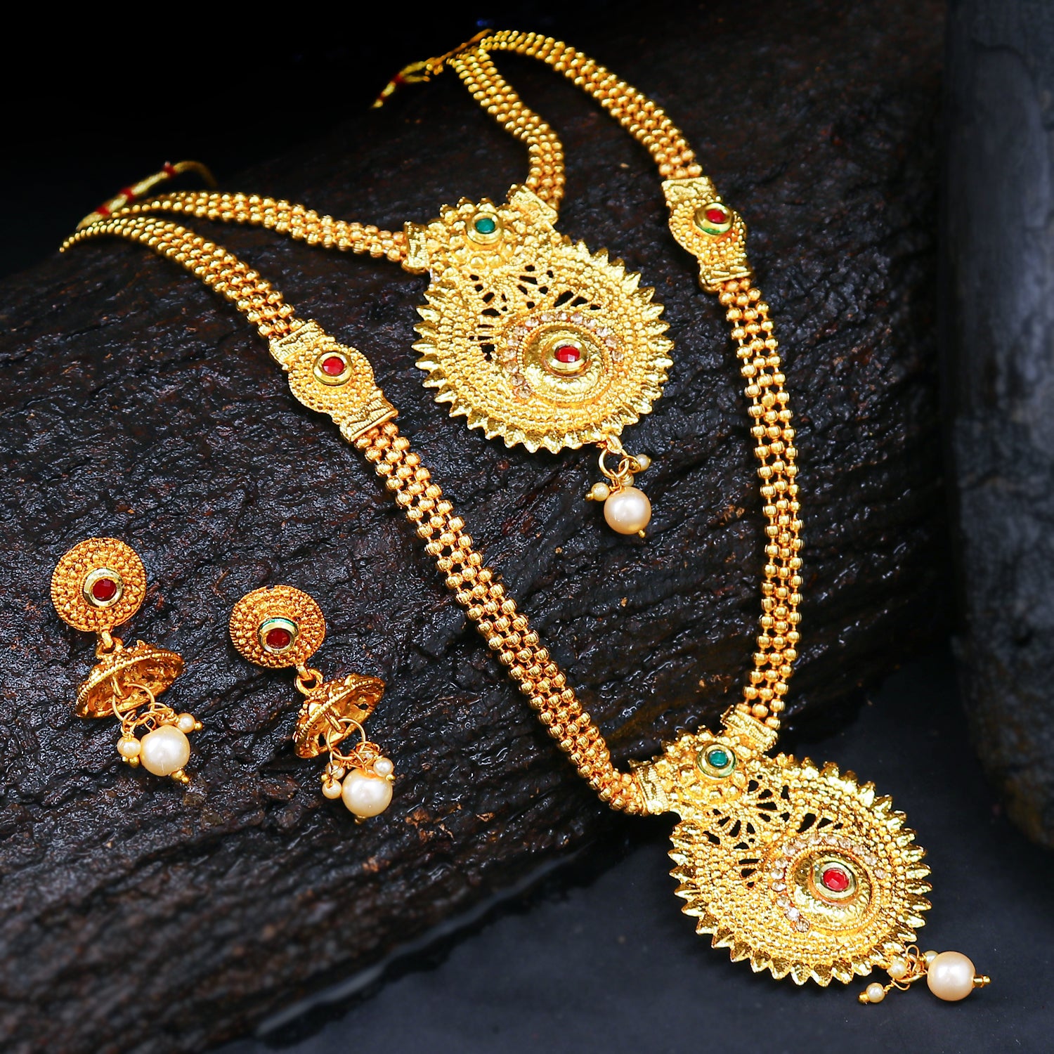 Sukkhi Cluster Gold Plated Necklace Set For Women