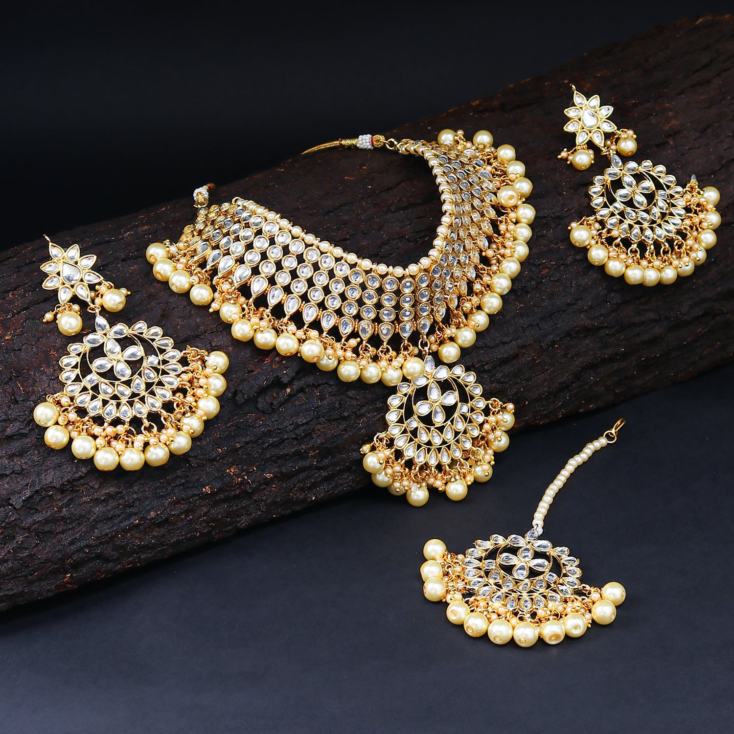 Sukkhi Trendy Gold Plated Kundan & Pearl Choker Necklace Set Worn By Karisma Kapoor