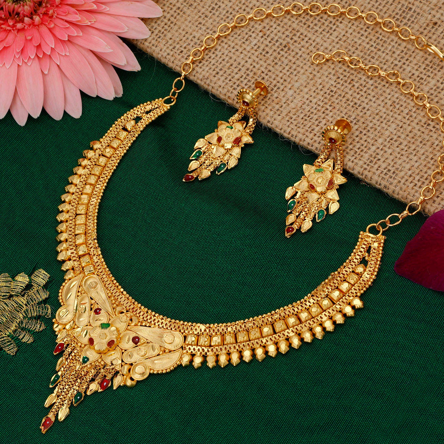 Sukkhi Gorgeous Alloy 24 Carat 1 Gram Gold Jewellery Necklace Set for Women