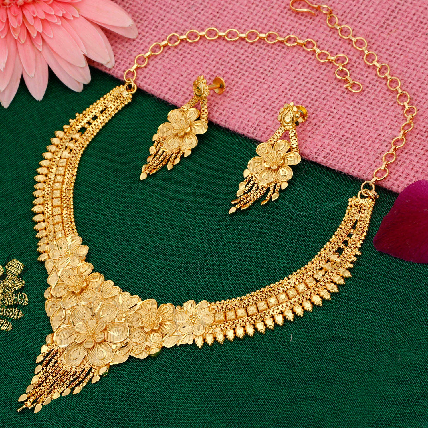 Sukkhi Elegant 24 Carat 1 Gram Gold Jewellery Necklace Set for Women