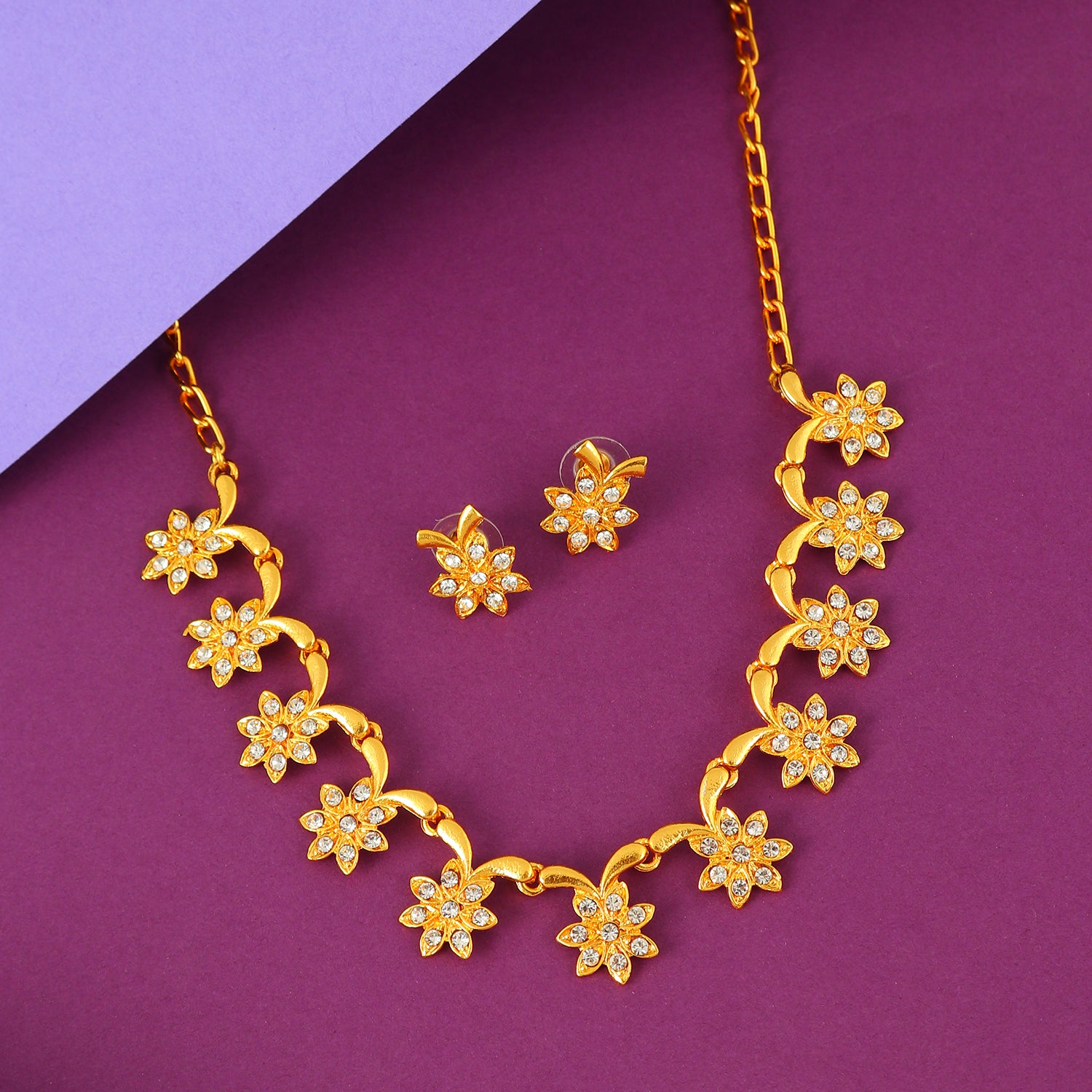 Sukkhi Ravishing Gold Plated Necklace Set for Women