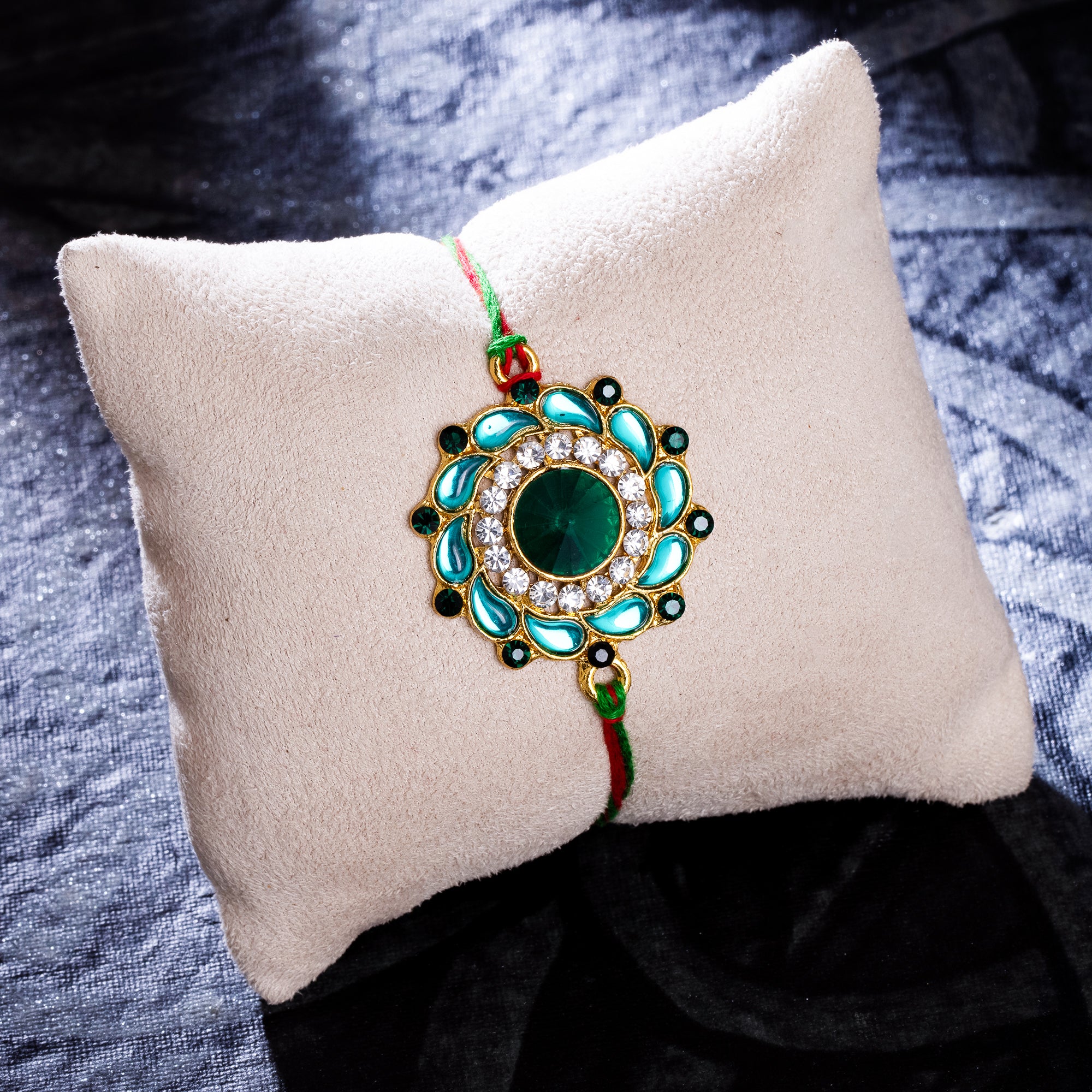 Sukkhi Attractive Gold Plated Floral Rakhi with Roli Chawal and Raksha Bandhan Greeting Card For Men