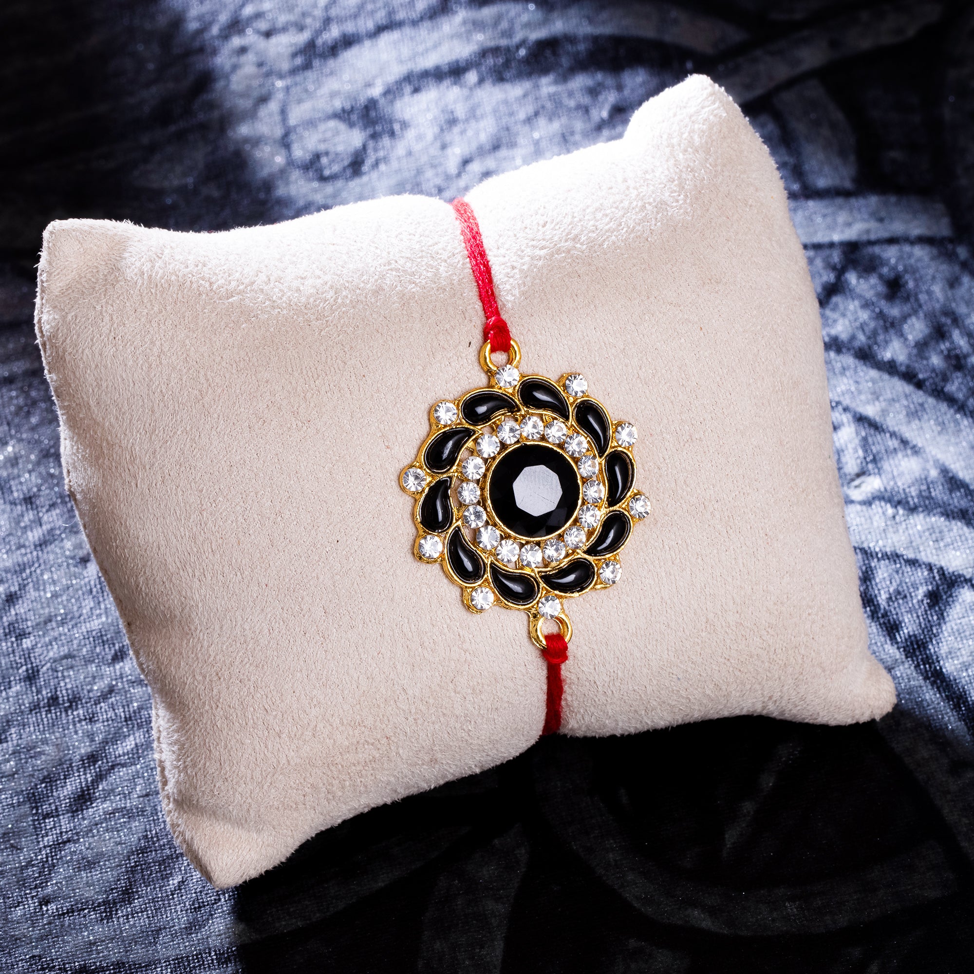 Sukkhi Trendy Gold Plated Floral Rakhi with Roli Chawal and Raksha Bandhan Greeting Card For Men