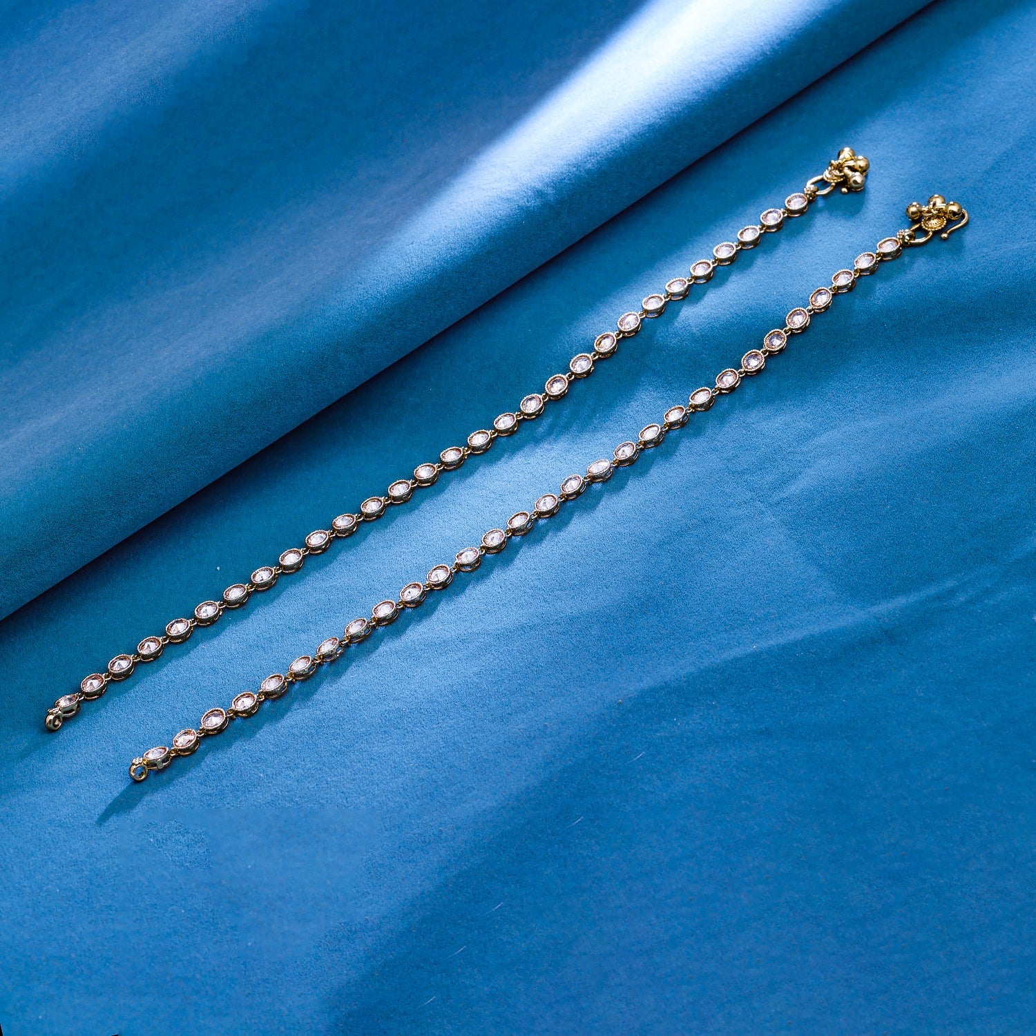 Sukkhi Golden Gold Plated Reverse AD & Pearl Anklet For Women