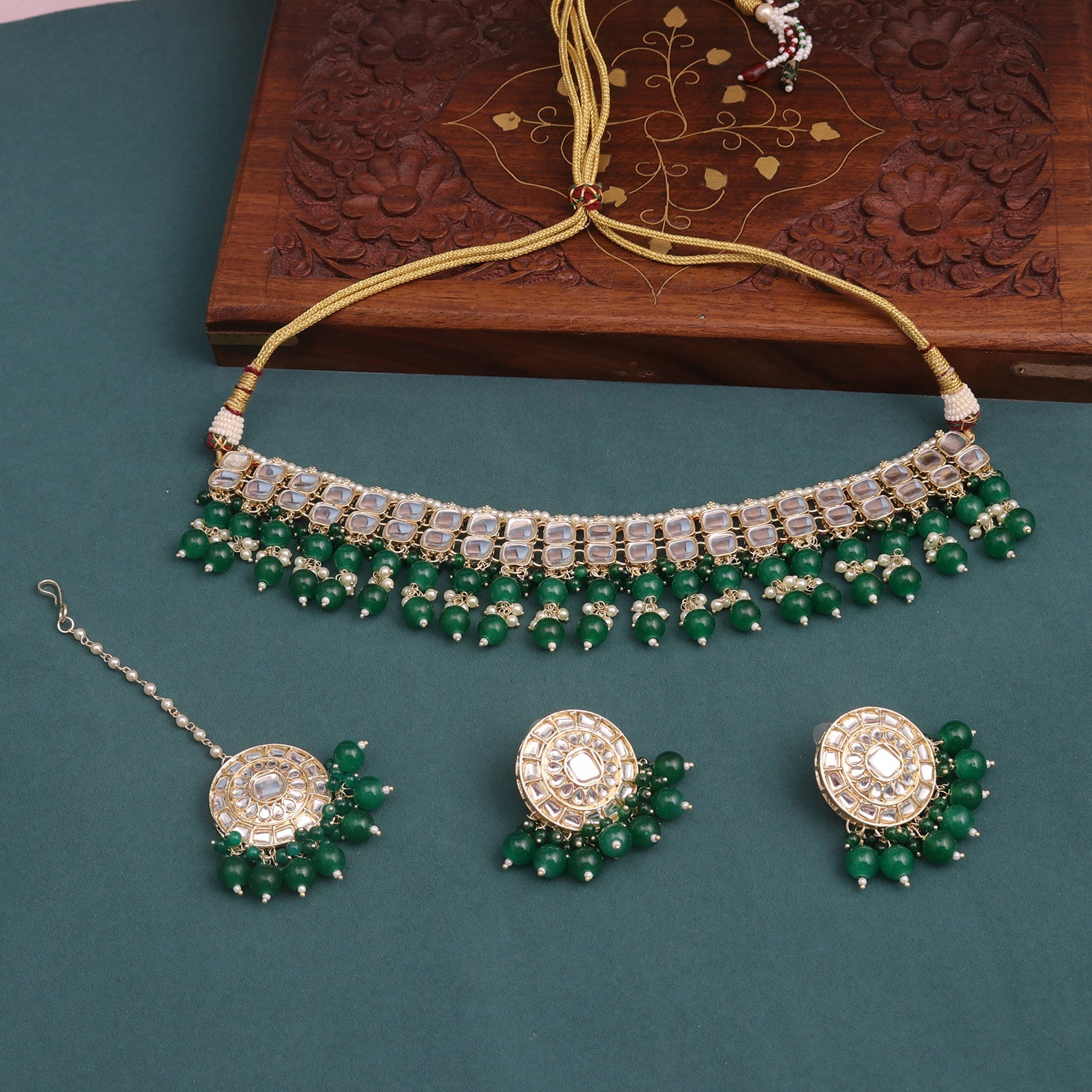 Sukkhi Green Gold Plated Kundan & Pearl Choker Necklace Set For Women